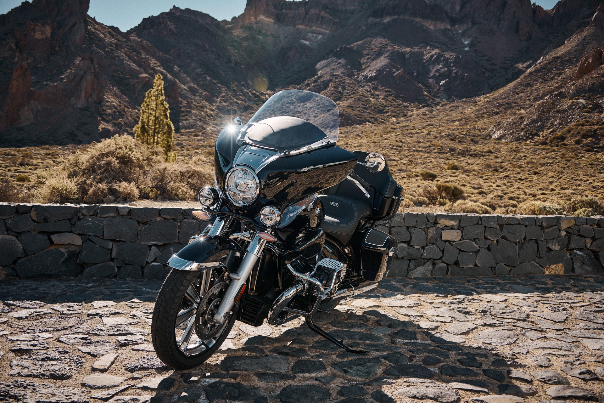 BMW Motorrad Introduces New R 18 B And R 18 Transcontinental