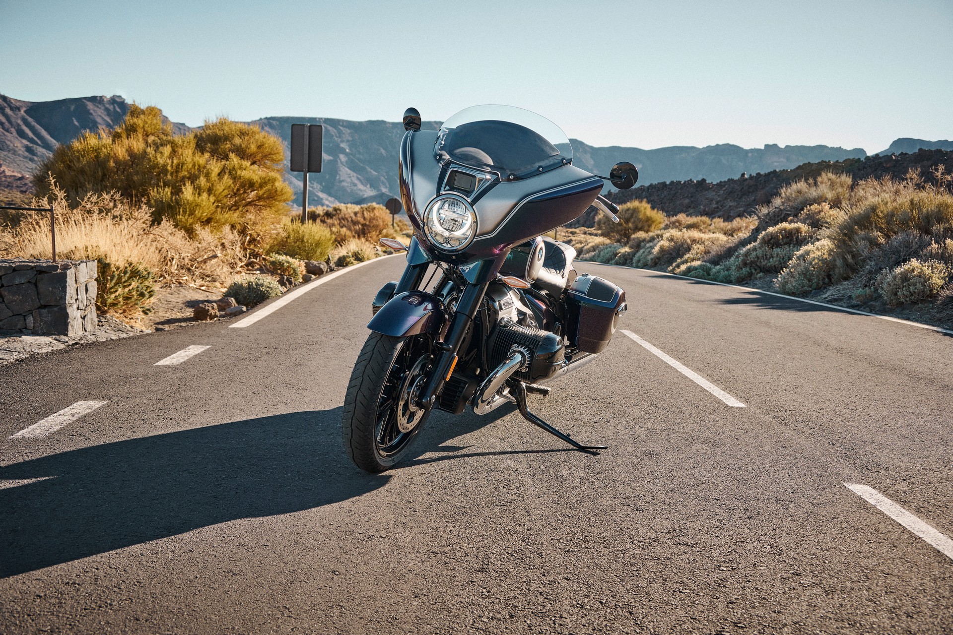 BMW Motorrad Introduces New R 18 B And R 18 Transcontinental