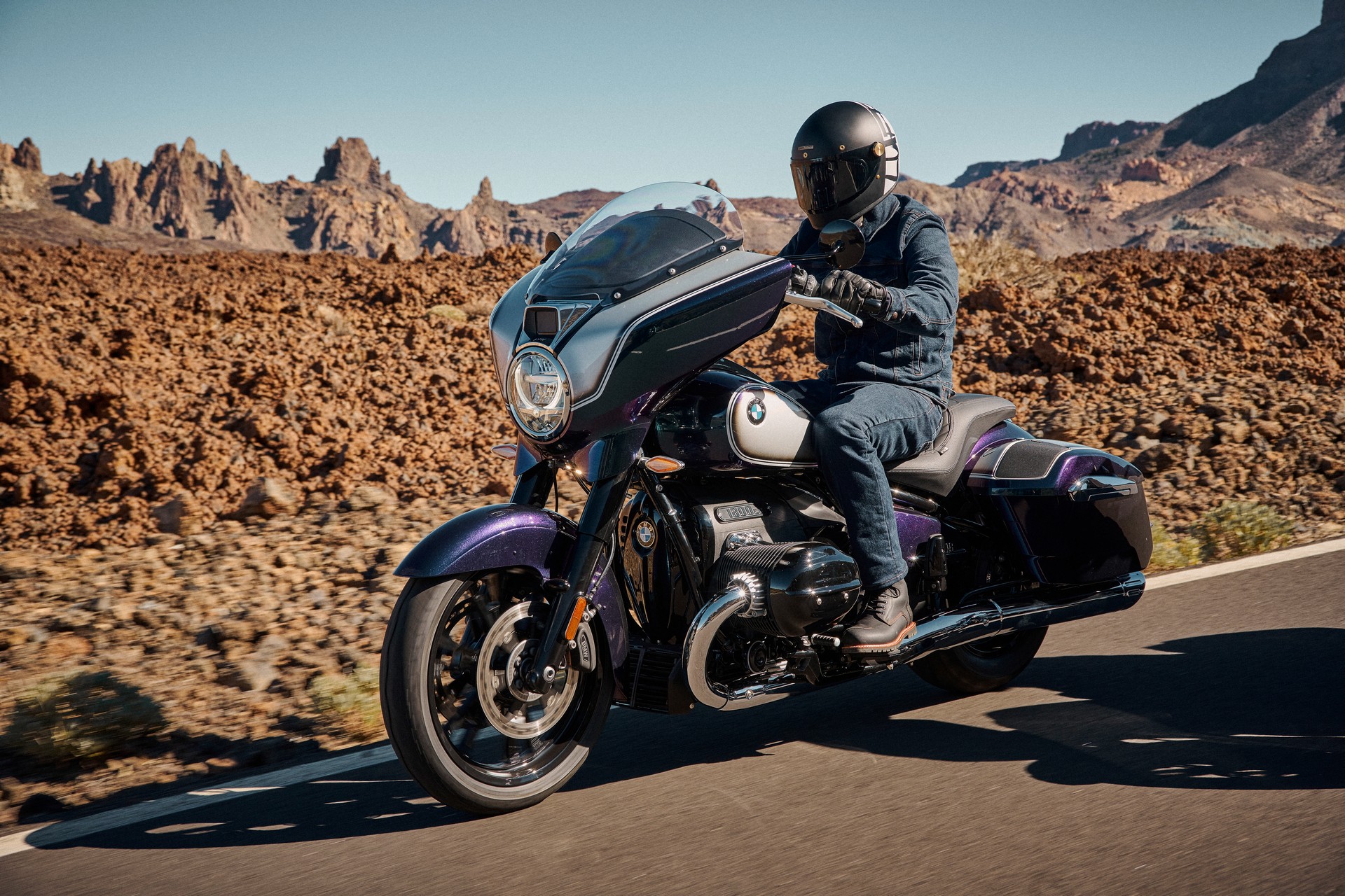 BMW Motorrad Introduces New R 18 B And R 18 Transcontinental