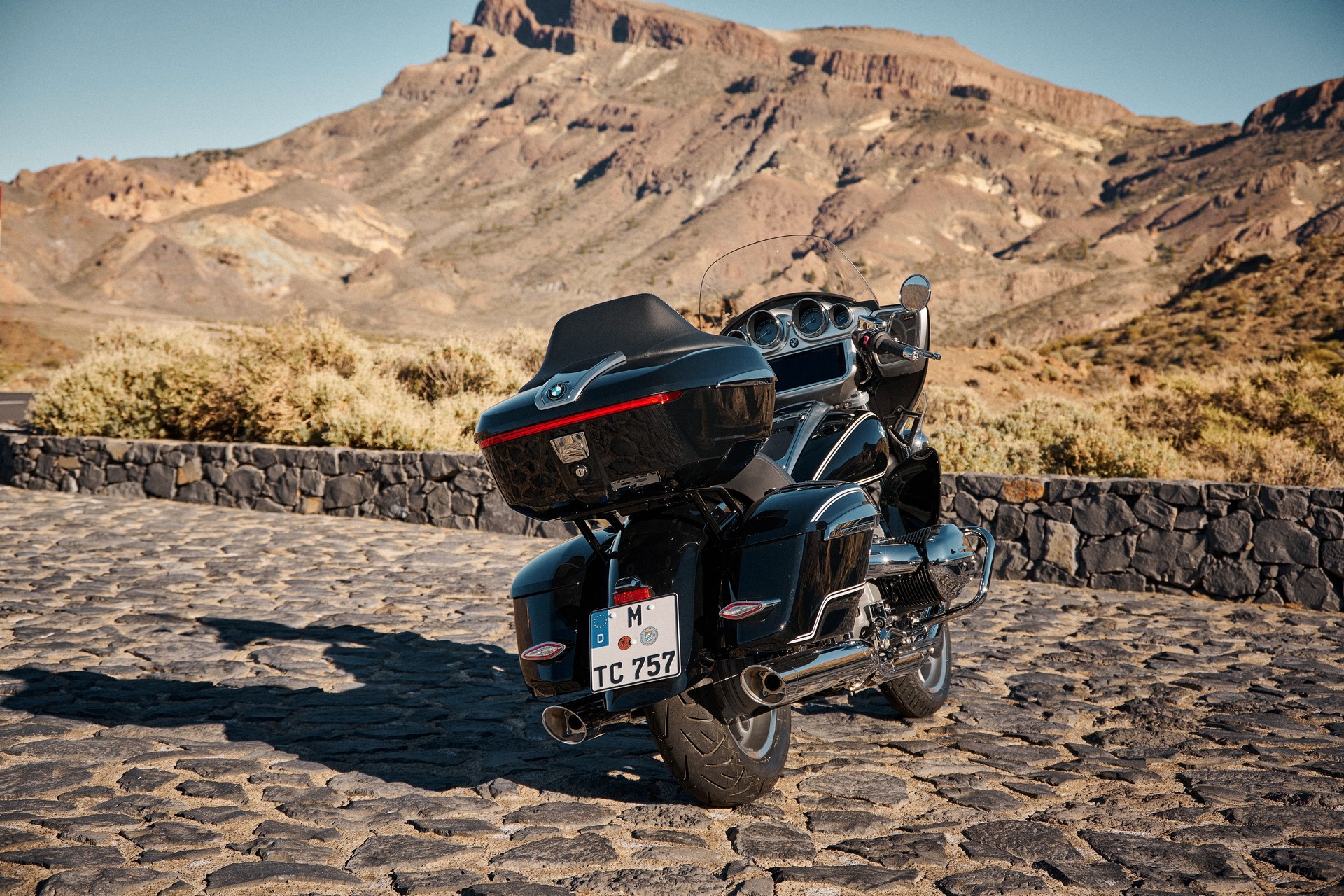 BMW Motorrad Introduces New R 18 B And R 18 Transcontinental