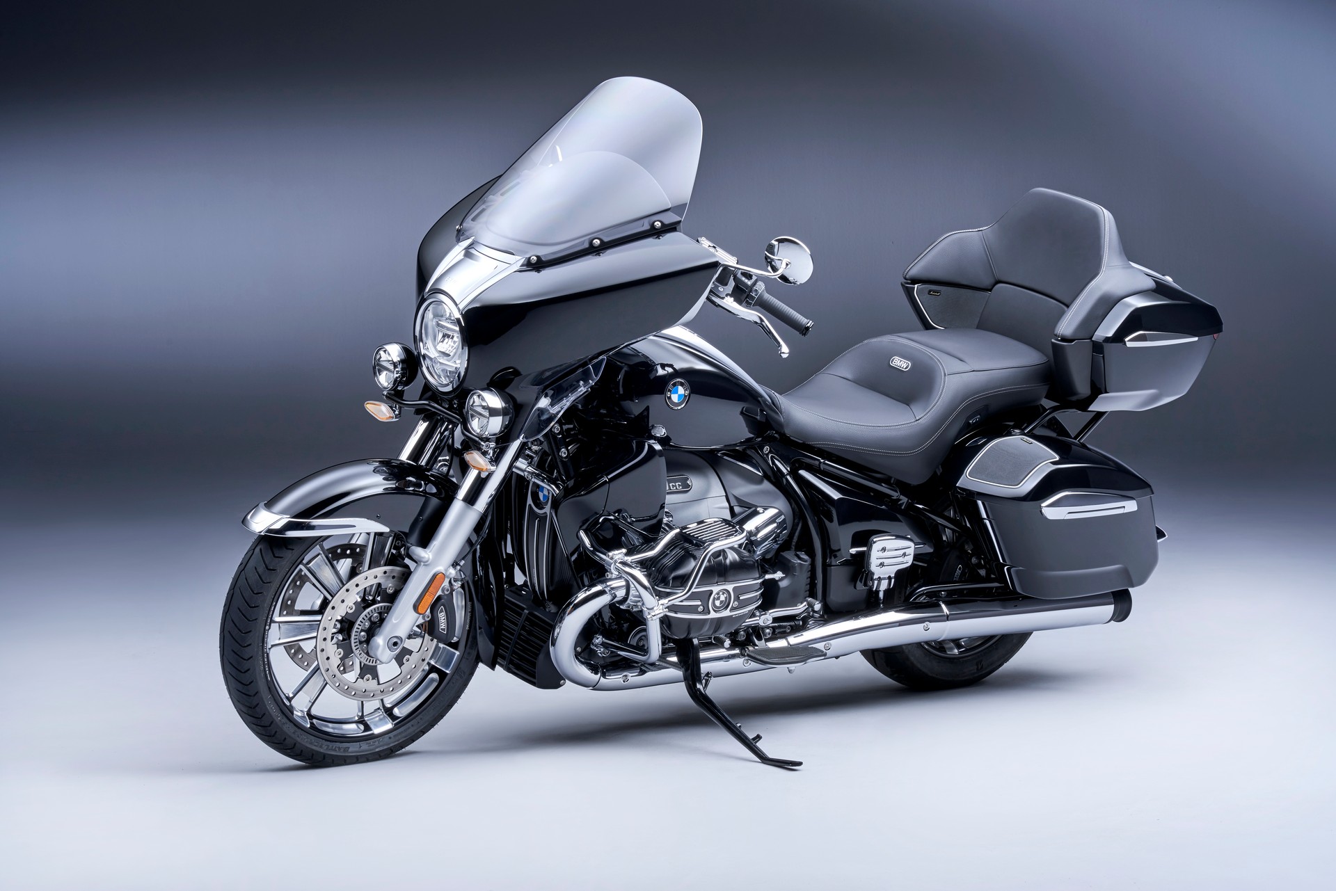 BMW Motorrad Introduces New R 18 B And R 18 Transcontinental