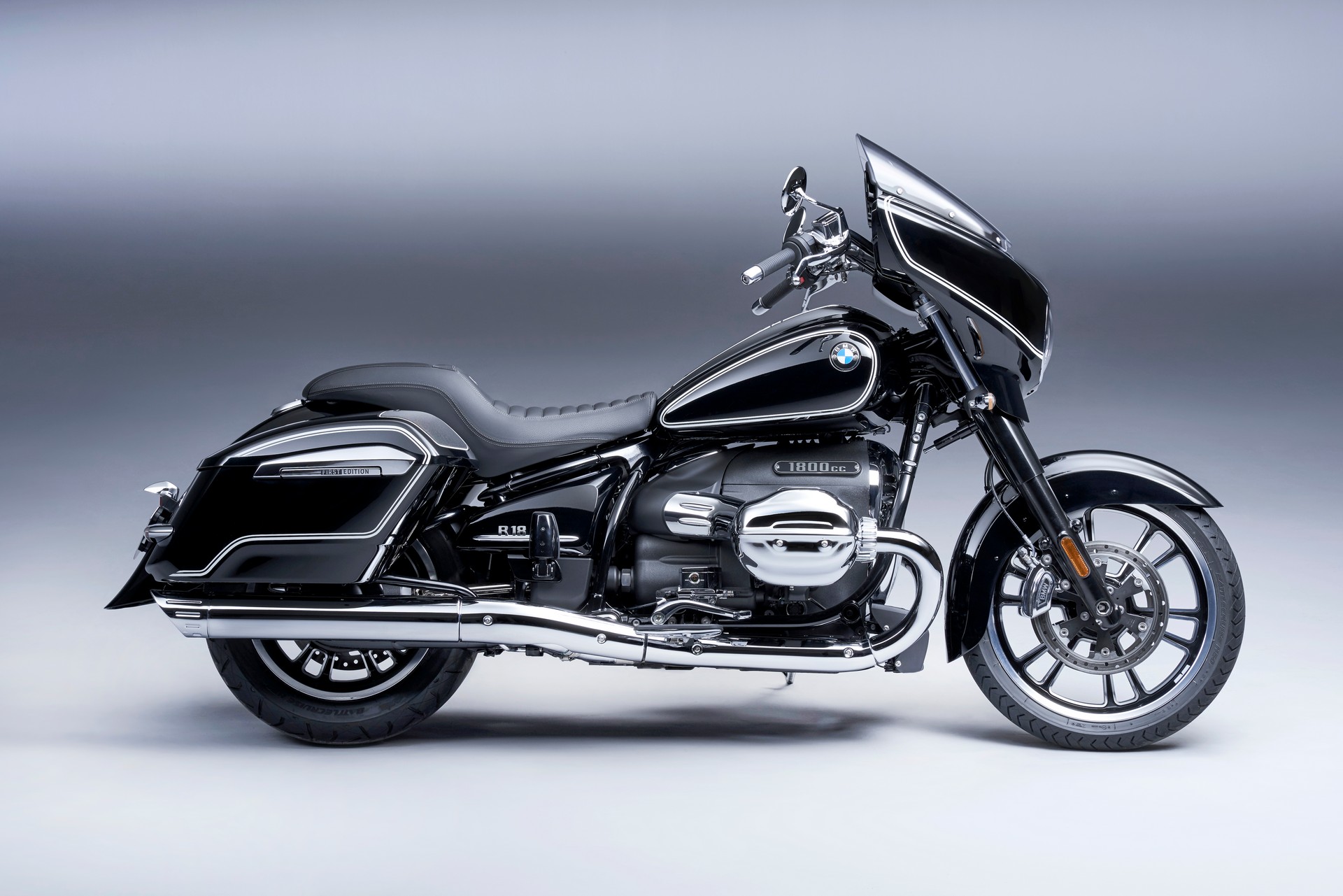 BMW Motorrad Introduces New R 18 B And R 18 Transcontinental