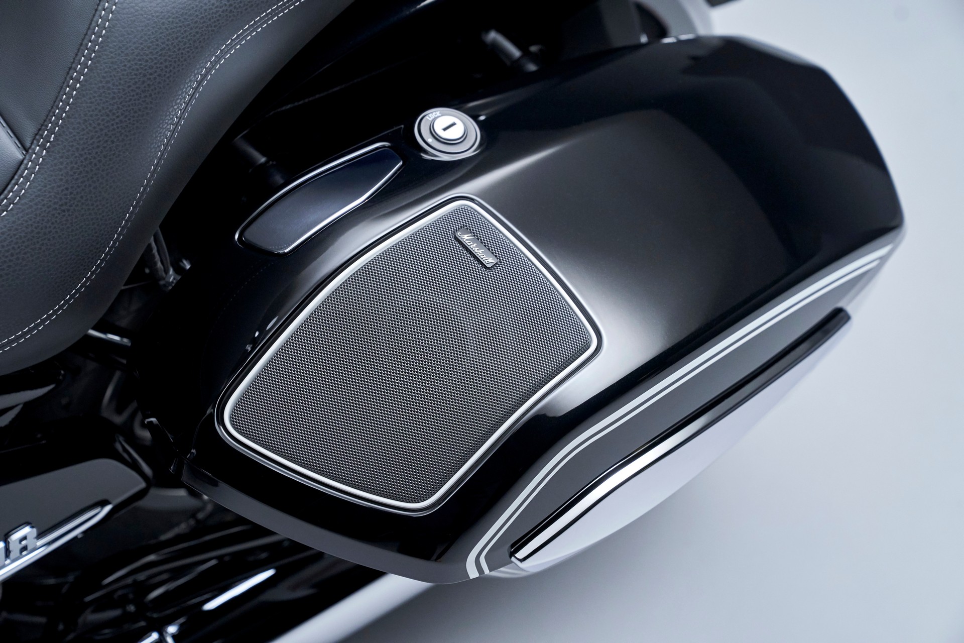 BMW Motorrad Introduces New R 18 B And R 18 Transcontinental