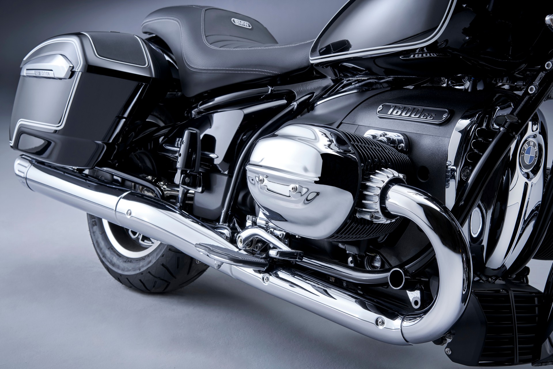 BMW Motorrad Introduces New R 18 B And R 18 Transcontinental