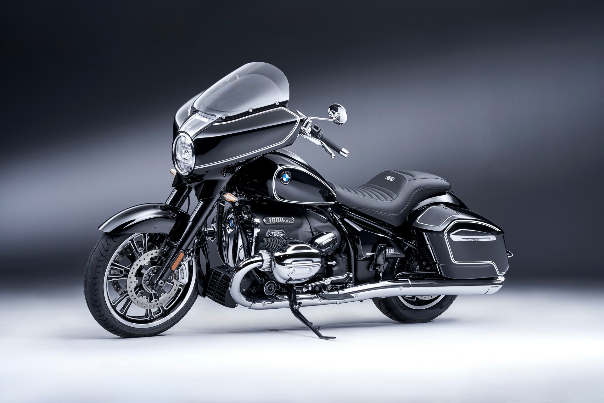 BMW Motorrad Introduces New R 18 B And R 18 Transcontinental