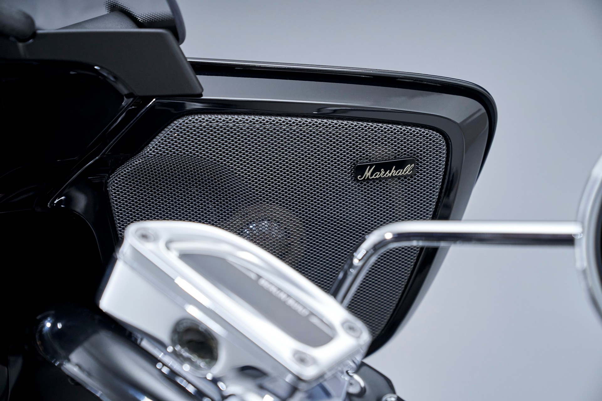 BMW Motorrad Introduces New R 18 B And R 18 Transcontinental