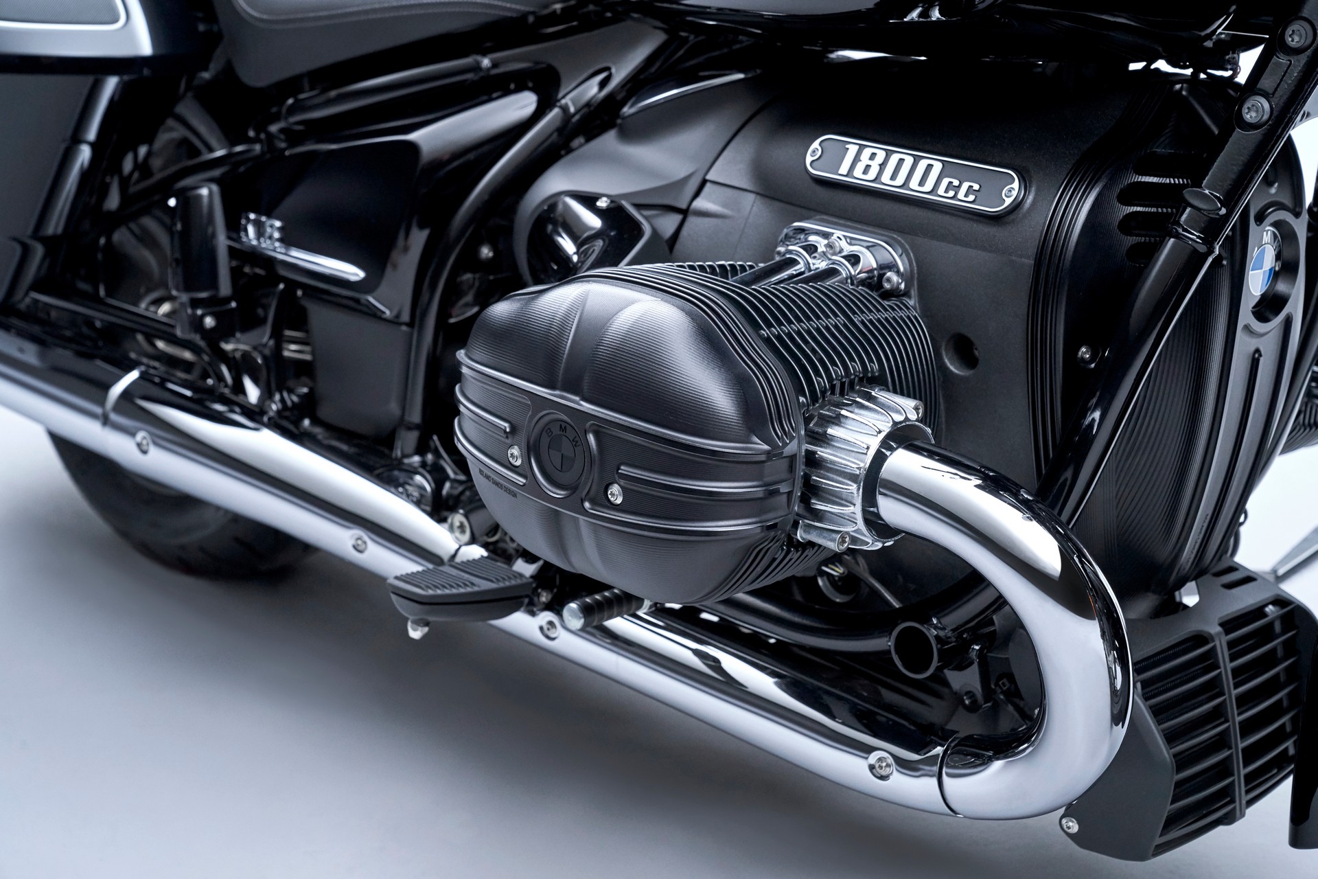 BMW Motorrad Introduces New R 18 B And R 18 Transcontinental