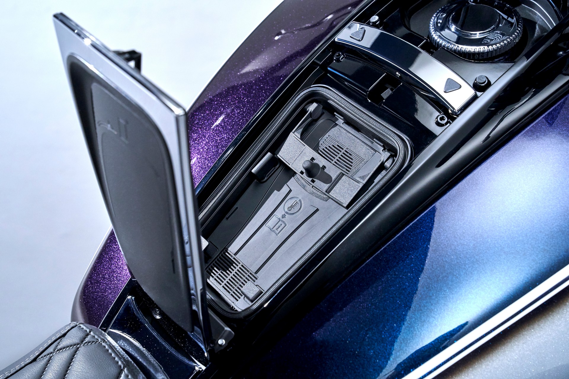 BMW Motorrad Introduces New R 18 B And R 18 Transcontinental