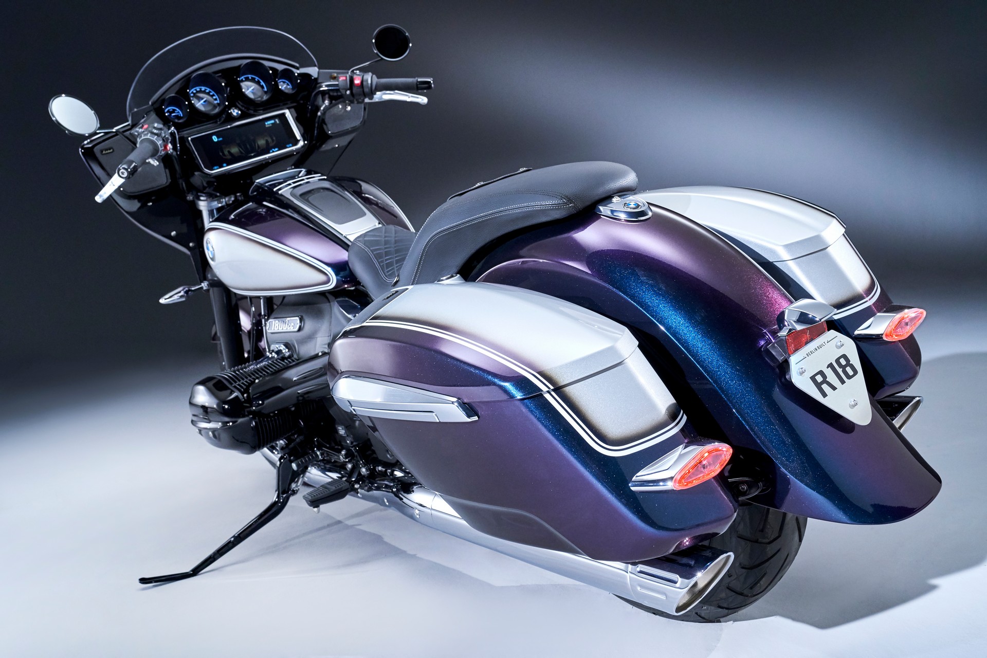 BMW Motorrad Introduces New R 18 B And R 18 Transcontinental