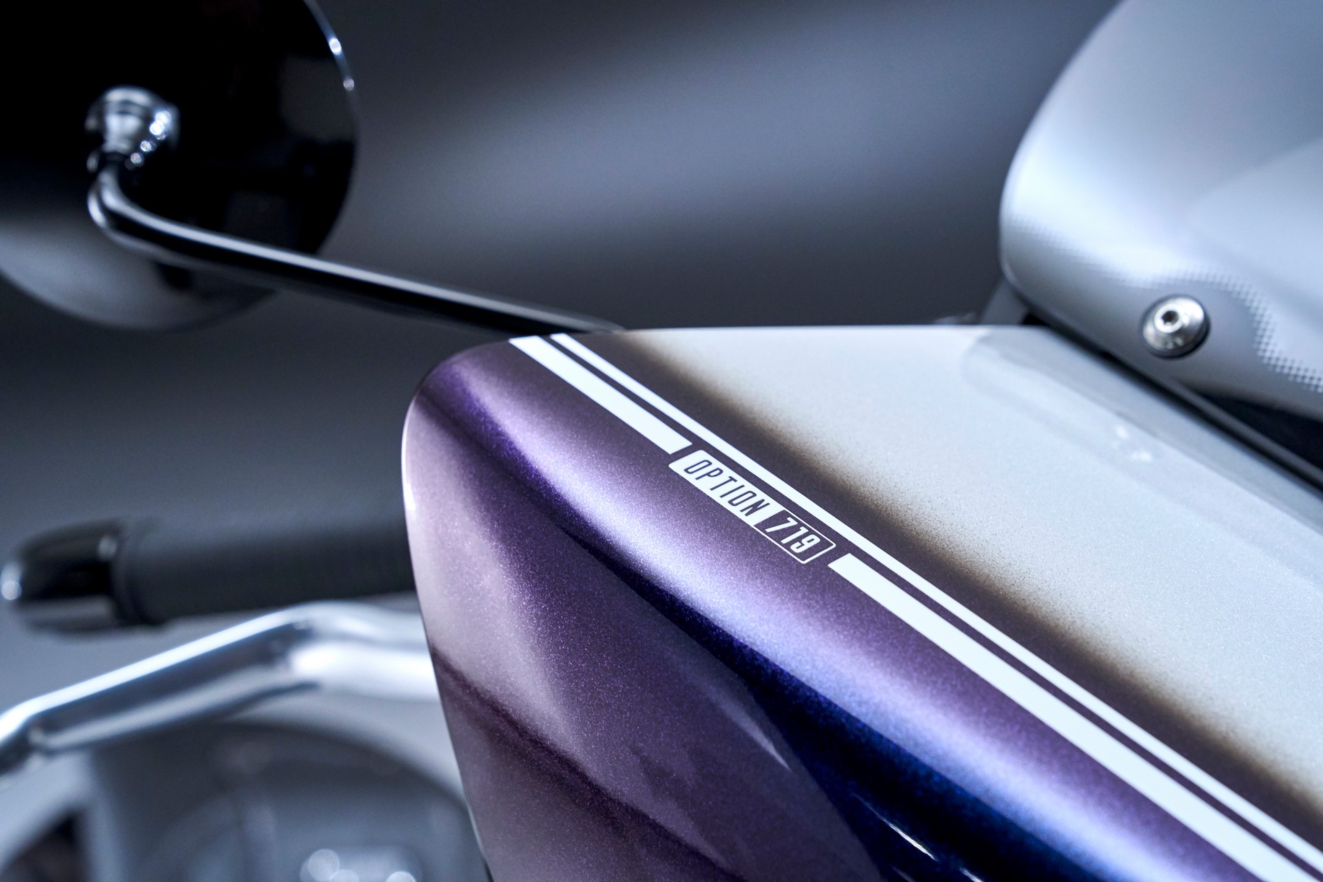 BMW Motorrad Introduces New R 18 B And R 18 Transcontinental