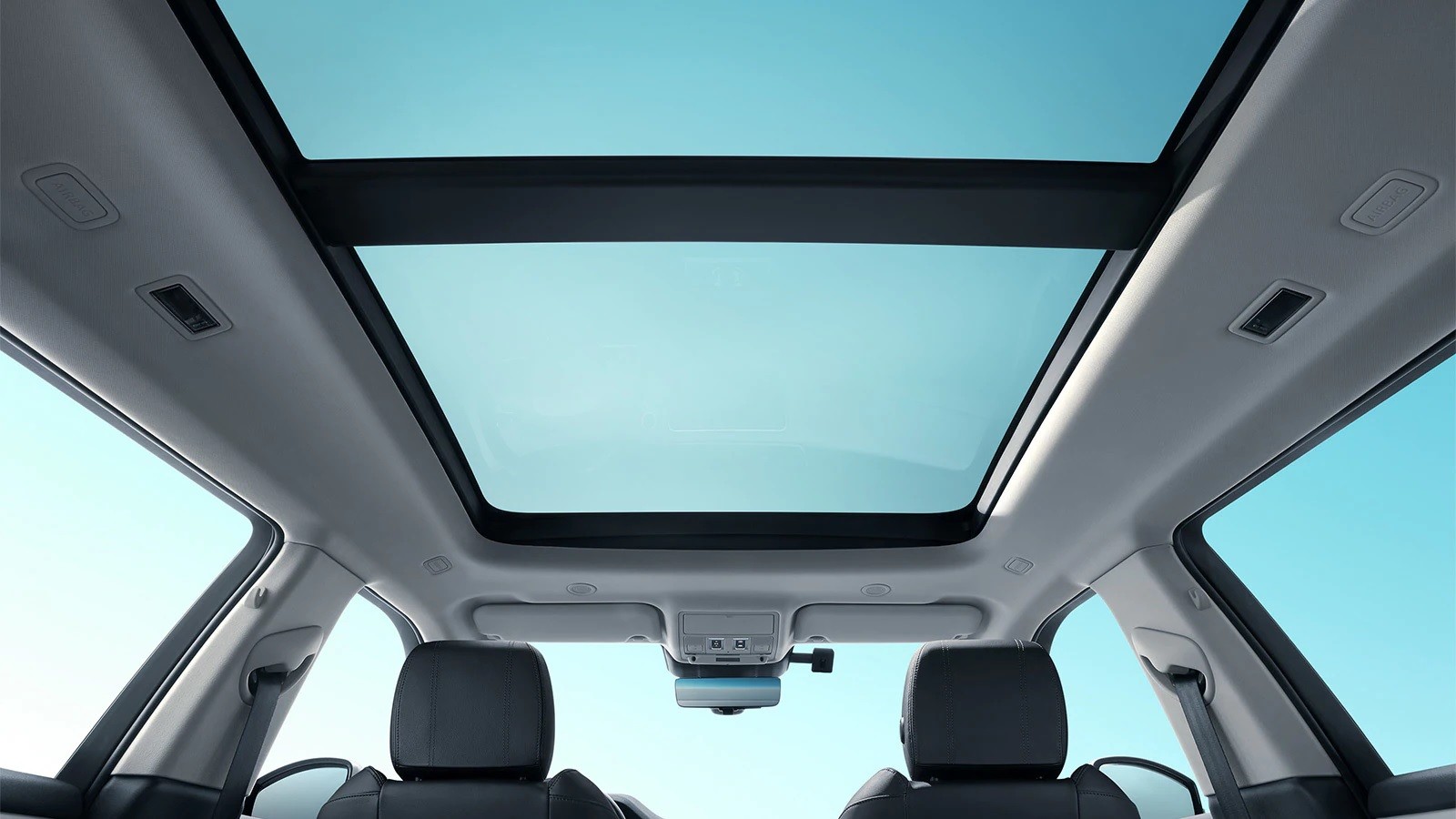 Range Rover Evoque L Stretches Out For China, Gains 4.9 Inches Of Rear Legroom