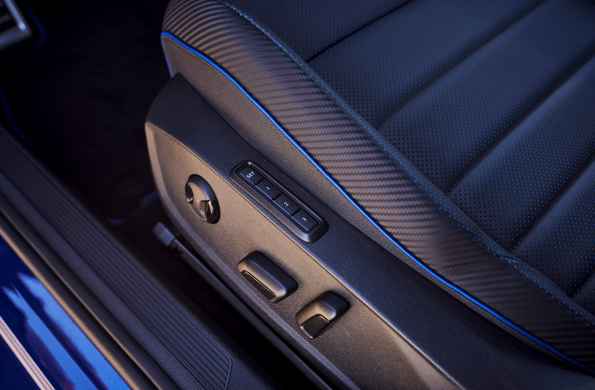 2022 VW Golf R Arrives In The U.S. With 315 HP And A Manual Gearbox From $44,640