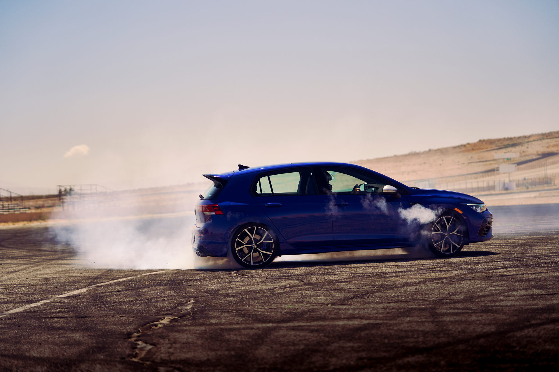 2022 VW Golf R Arrives In The U.S. With 315 HP And A Manual Gearbox From $44,640