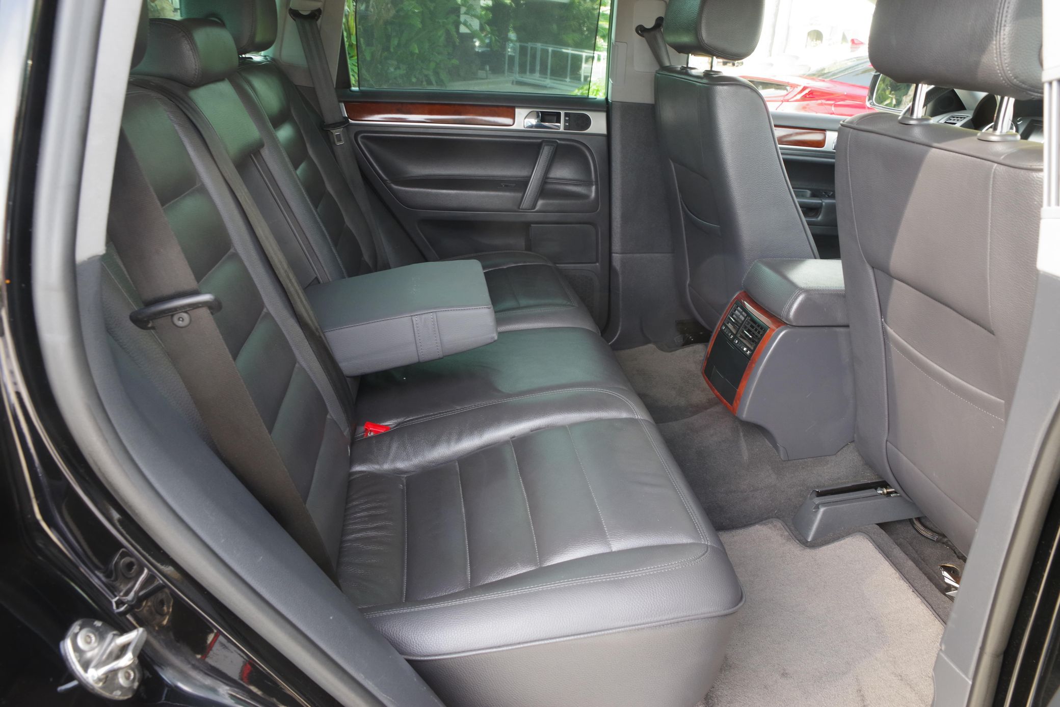 Once Upon A Time, VW Offered A V10 Diesel Powered Touareg