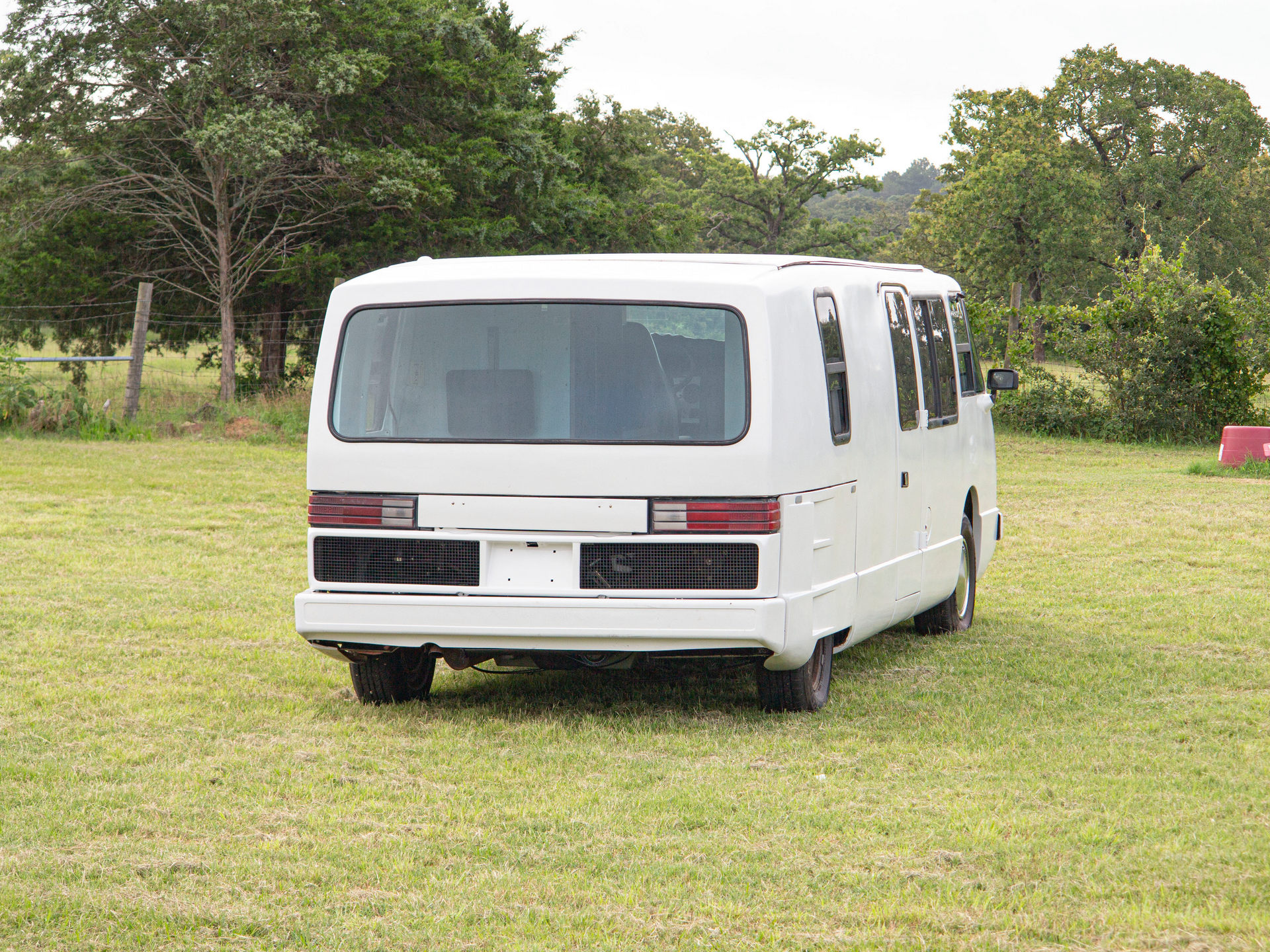 This Weird RV Is A Vixen 21 TD Powered By A BMW Straight-Six And Penned By The DeLorean’s Designer