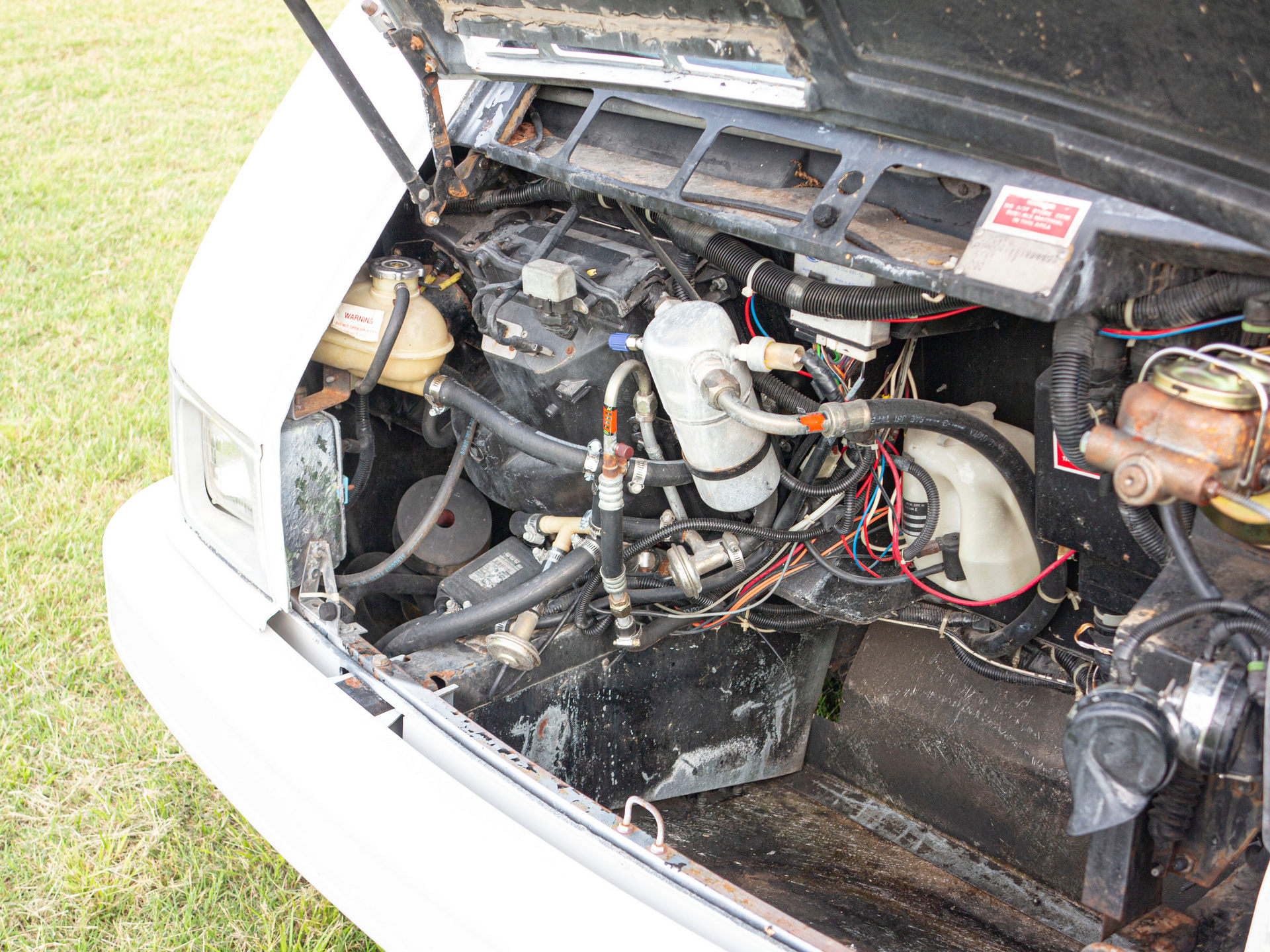 This Weird RV Is A Vixen 21 TD Powered By A BMW Straight-Six And Penned By The DeLorean’s Designer