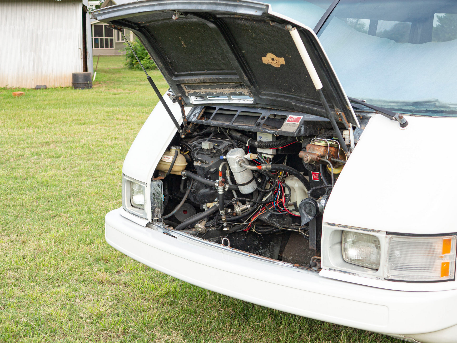 This Weird RV Is A Vixen 21 TD Powered By A BMW Straight-Six And Penned By The DeLorean’s Designer