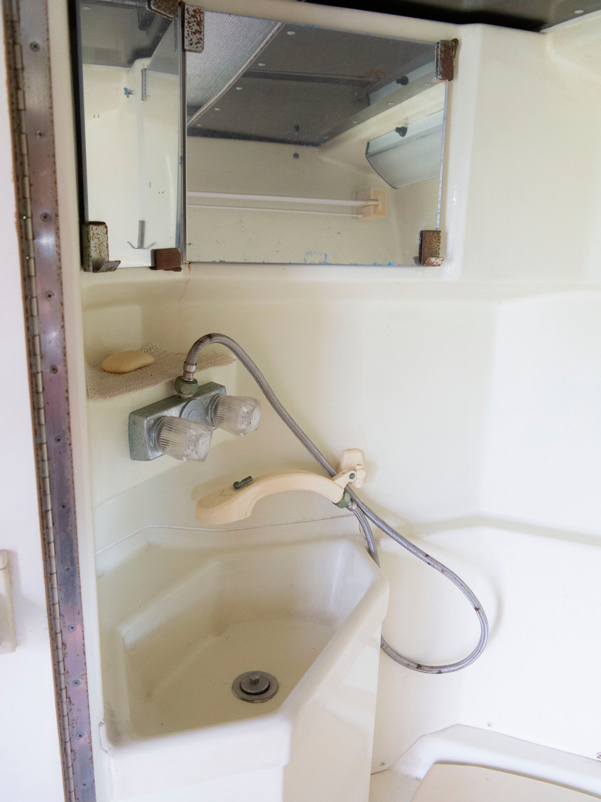 This Weird RV Is A Vixen 21 TD Powered By A BMW Straight-Six And Penned By The DeLorean’s Designer