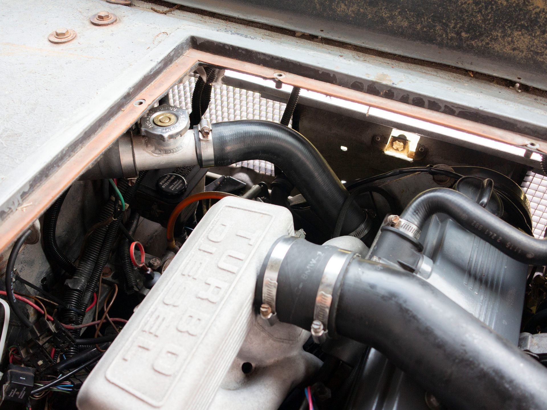 This Weird RV Is A Vixen 21 TD Powered By A BMW Straight-Six And Penned By The DeLorean’s Designer