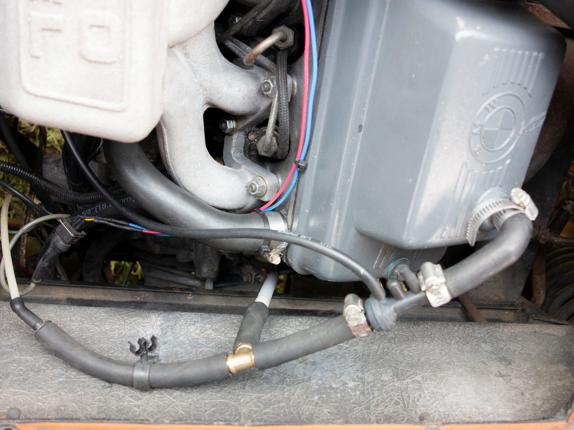 This Weird RV Is A Vixen 21 TD Powered By A BMW Straight-Six And Penned By The DeLorean’s Designer