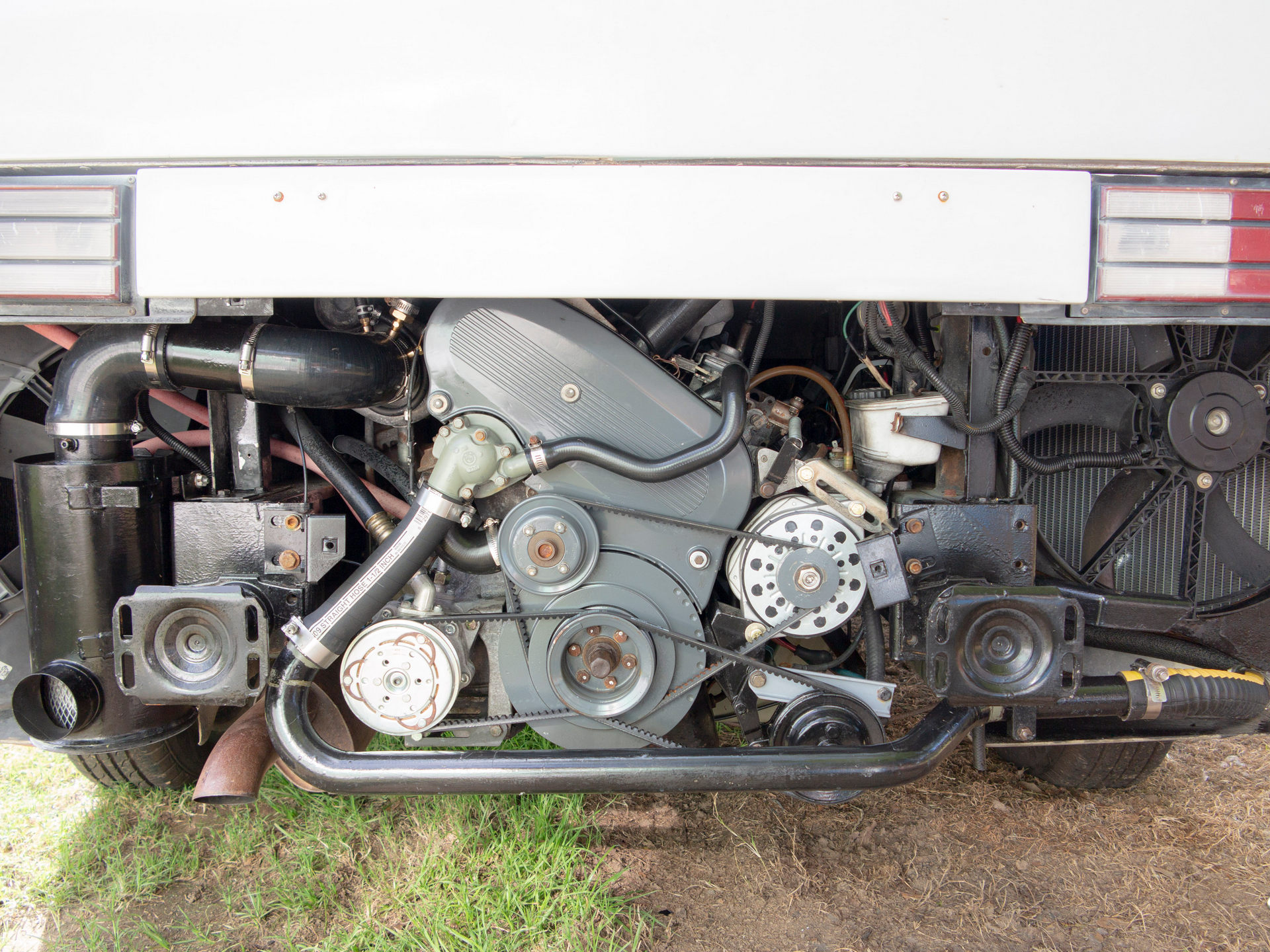 This Weird RV Is A Vixen 21 TD Powered By A BMW Straight-Six And Penned By The DeLorean’s Designer