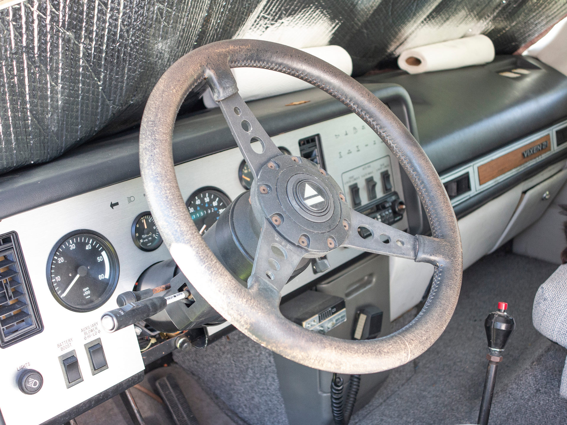 This Weird RV Is A Vixen 21 TD Powered By A BMW Straight-Six And Penned By The DeLorean’s Designer