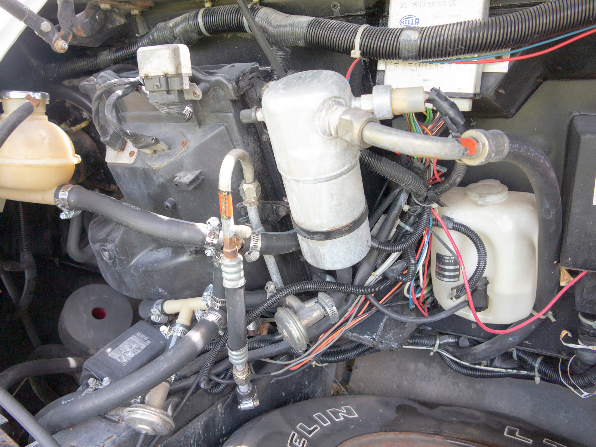 This Weird RV Is A Vixen 21 TD Powered By A BMW Straight-Six And Penned By The DeLorean’s Designer