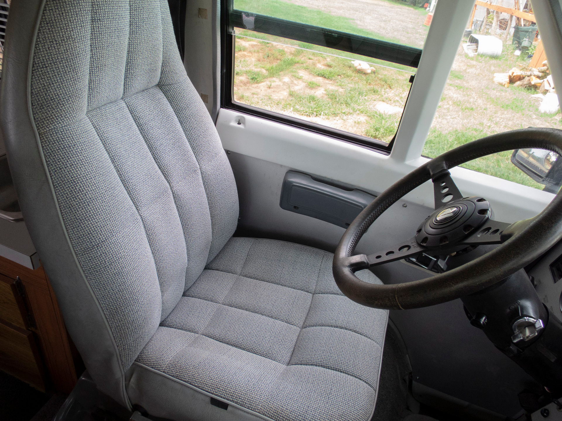 This Weird RV Is A Vixen 21 TD Powered By A BMW Straight-Six And Penned By The DeLorean’s Designer