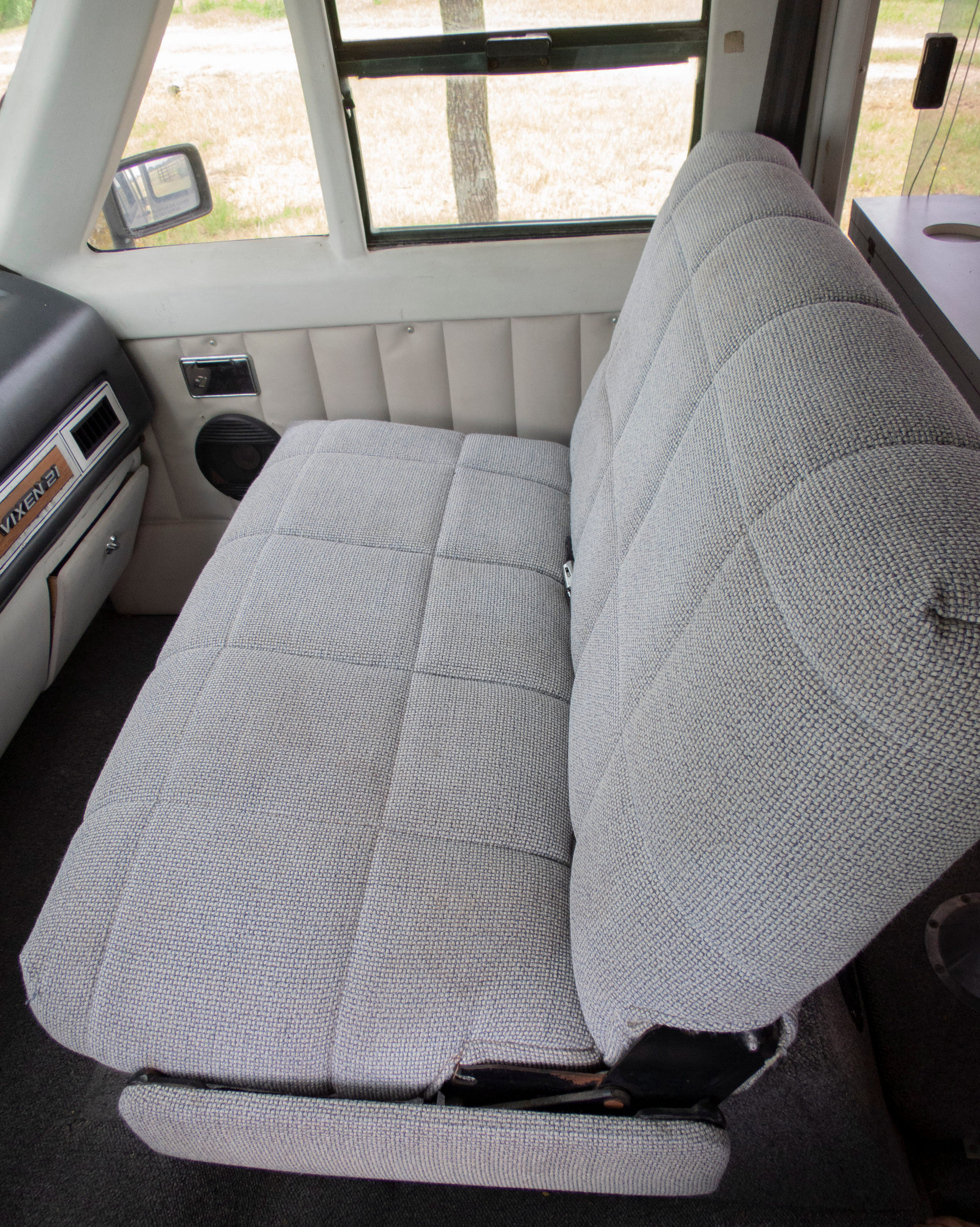 This Weird RV Is A Vixen 21 TD Powered By A BMW Straight-Six And Penned By The DeLorean’s Designer