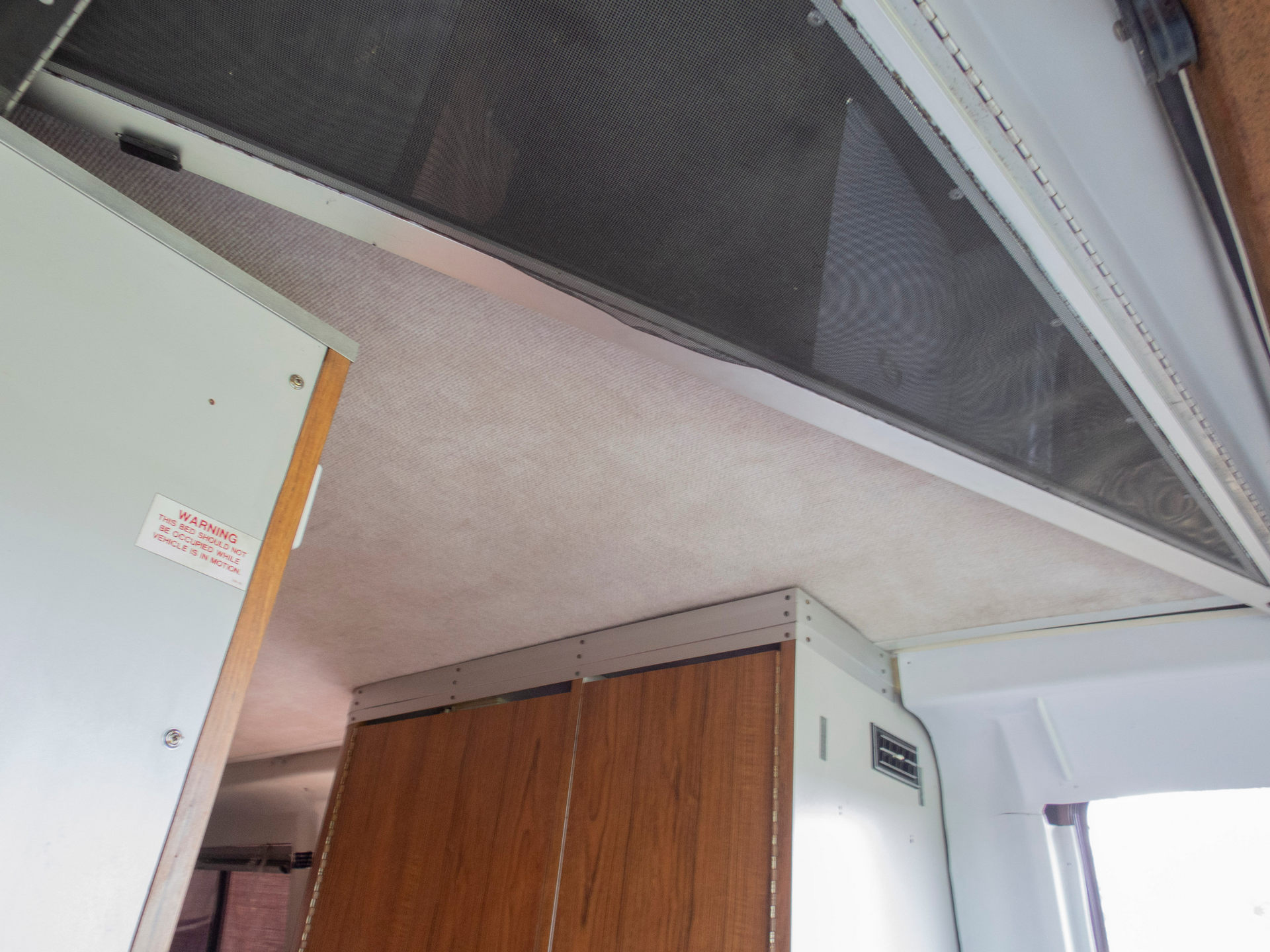 This Weird RV Is A Vixen 21 TD Powered By A BMW Straight-Six And Penned By The DeLorean’s Designer