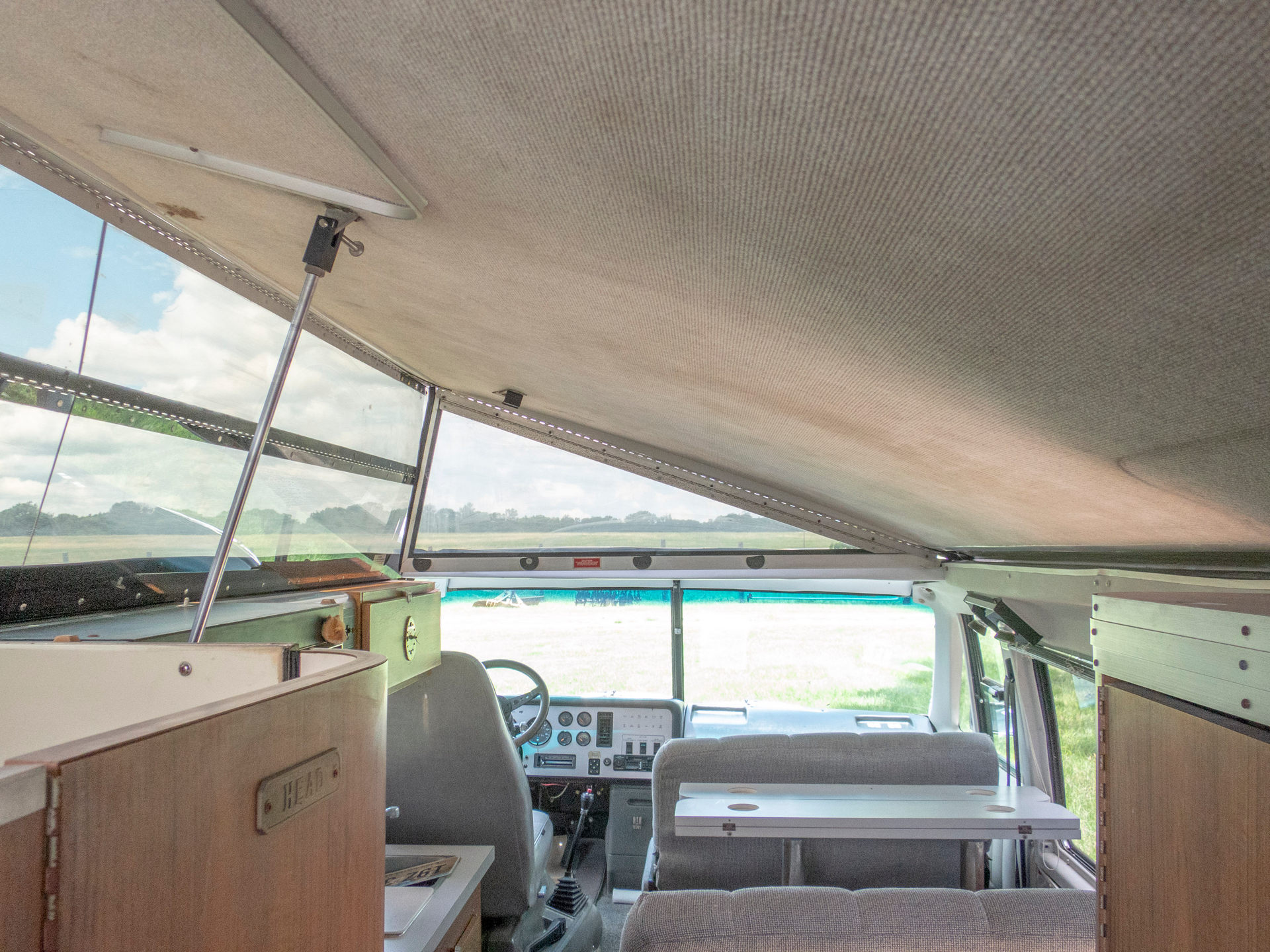 This Weird RV Is A Vixen 21 TD Powered By A BMW Straight-Six And Penned By The DeLorean’s Designer