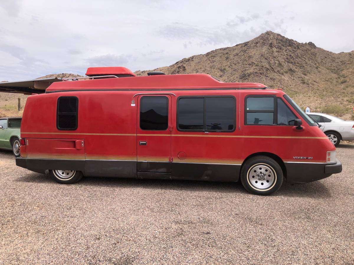 This Rare Vixen 21 SE RV Has The Supercharged V6 Of A Buick Riviera