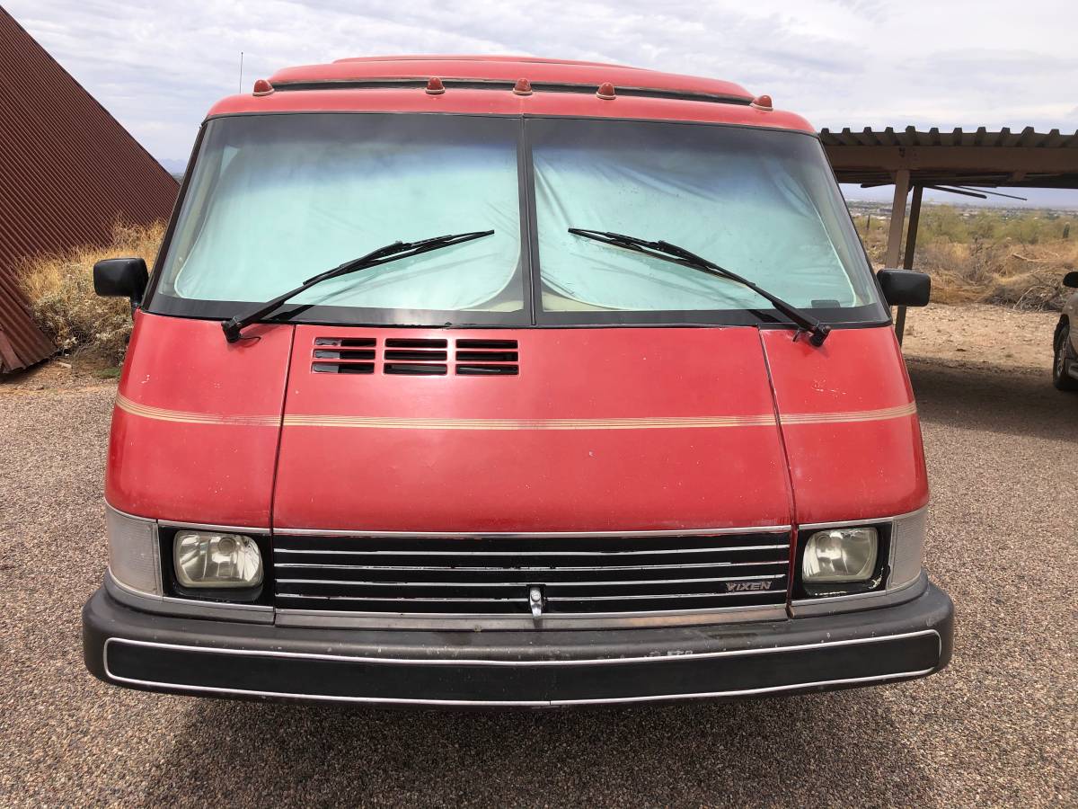 This Rare Vixen 21 SE RV Has The Supercharged V6 Of A Buick Riviera
