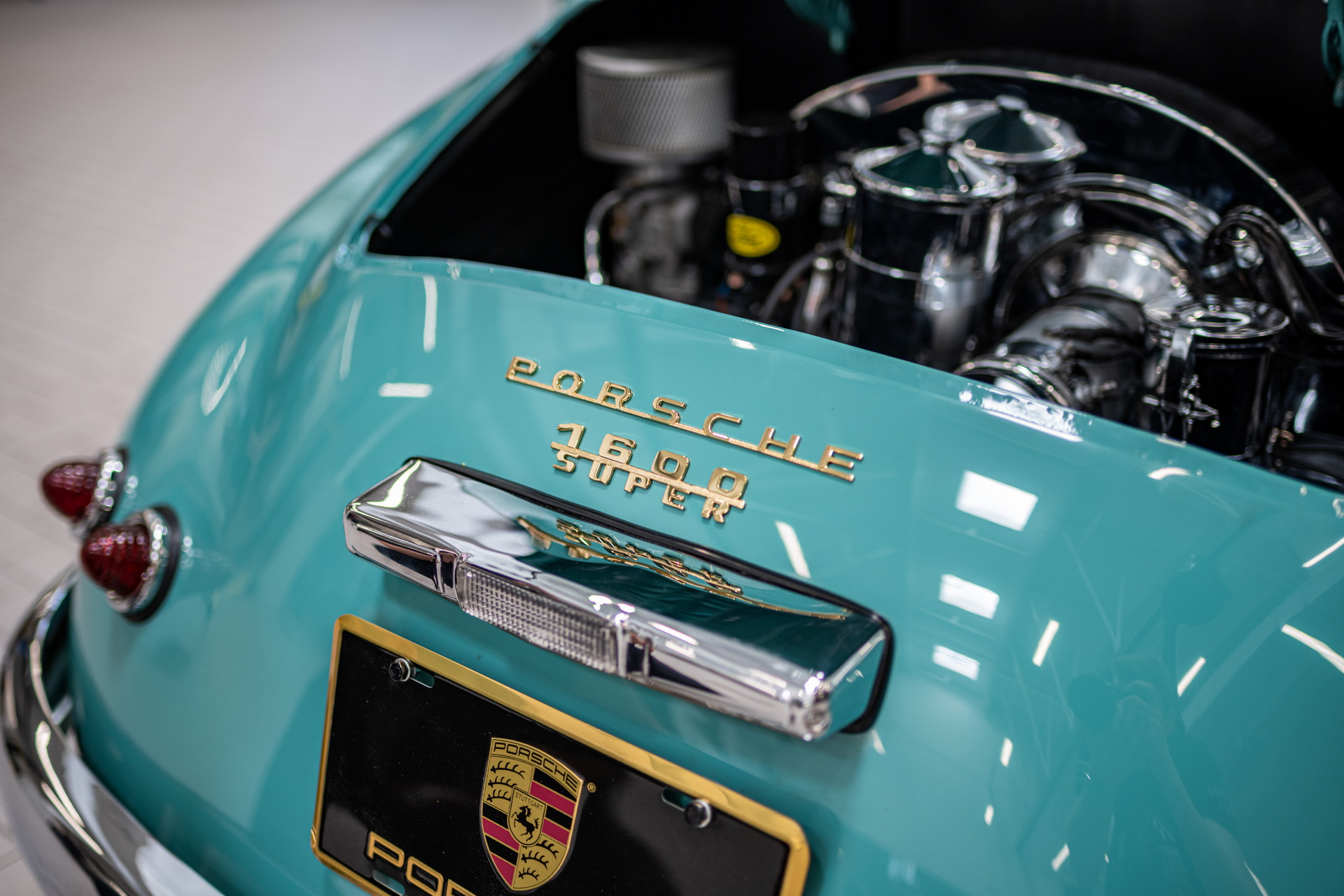 Porsche Santa Clarita’s “Galpinized” 356 Speedster Looks Absolutely Adorable