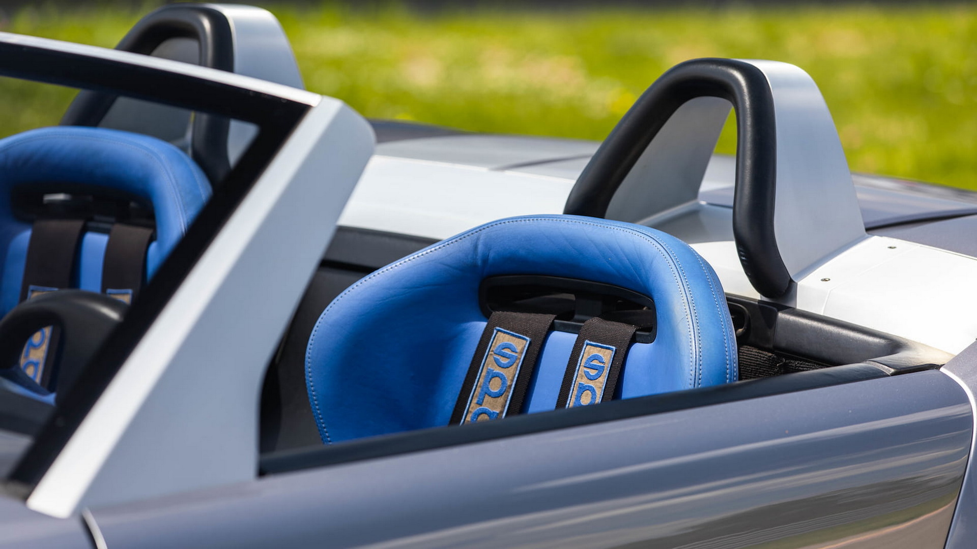 Ford Shelby Cobra Concept Sells For $2.64 Million At Monterey Car Week