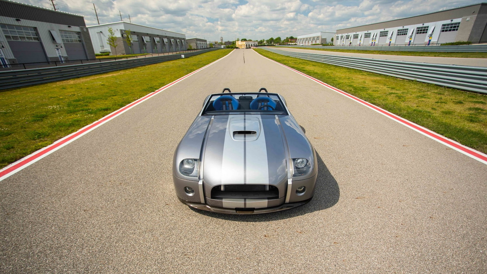 Ford Shelby Cobra Concept Sells For $2.64 Million At Monterey Car Week