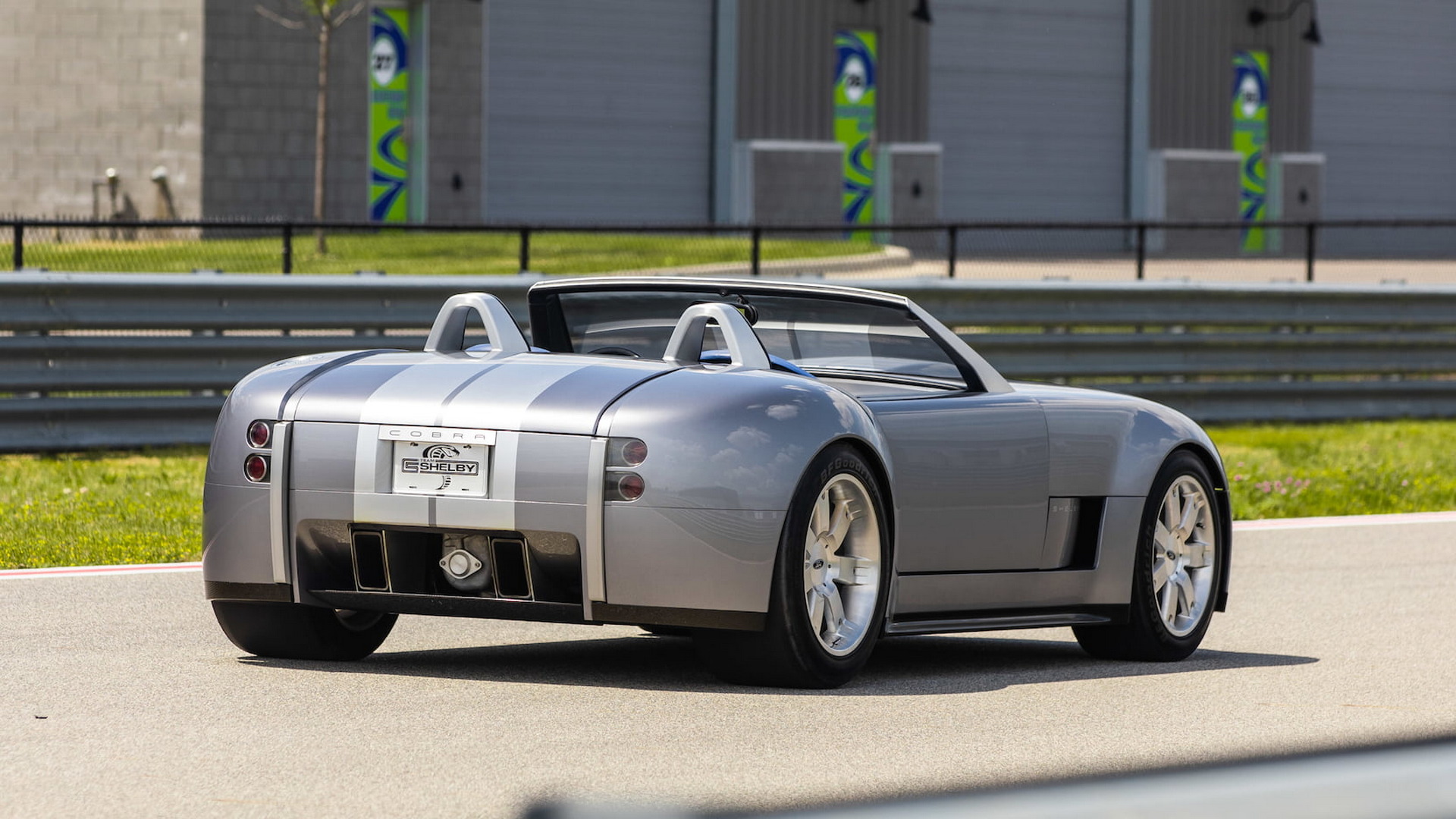 Ford Shelby Cobra Concept Sells For $2.64 Million At Monterey Car Week
