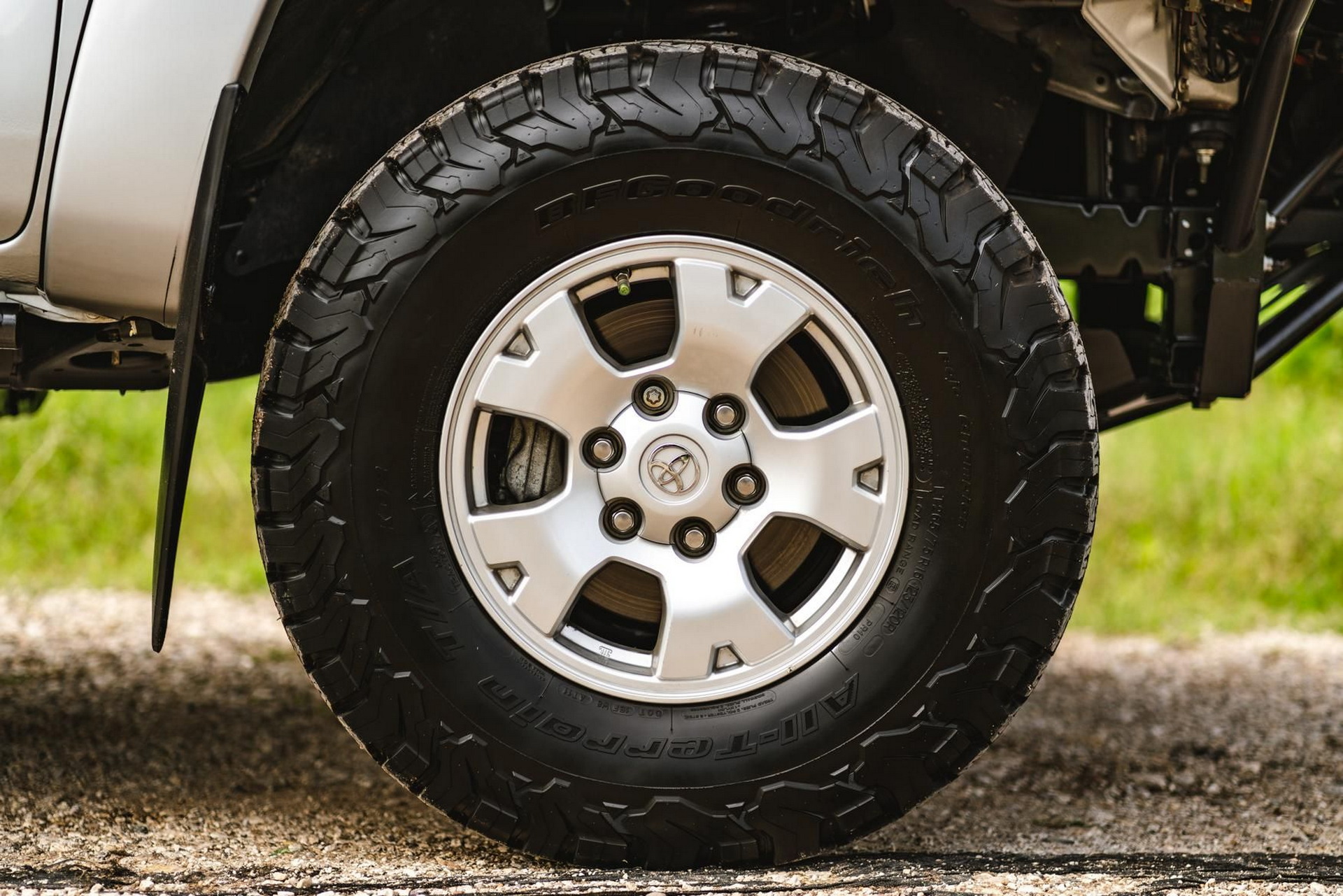 This Toyota Tacoma Is A Uniquely-Configured Pickup That’s Perfect For Overlanding