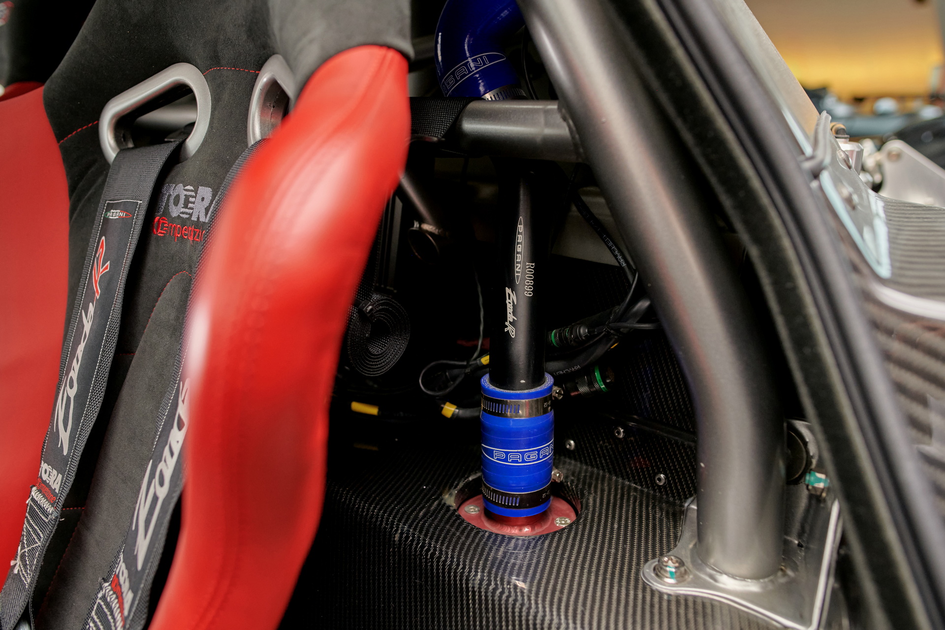 This 1 of 10 Pagani Zonda R Evolution Has 800 HP And Just 630 Miles On Its Odo