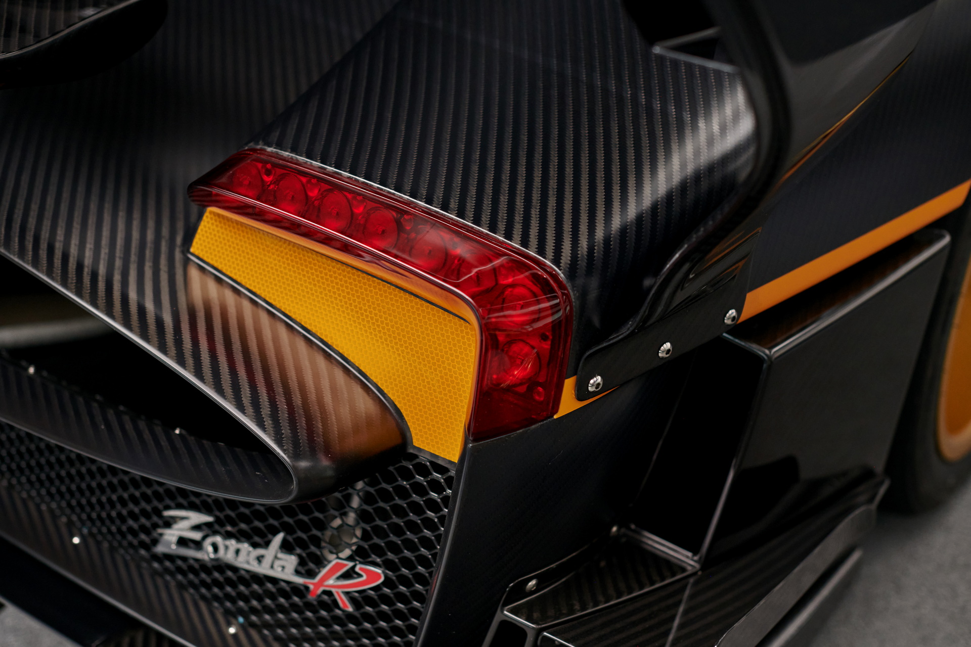 This 1 of 10 Pagani Zonda R Evolution Has 800 HP And Just 630 Miles On Its Odo