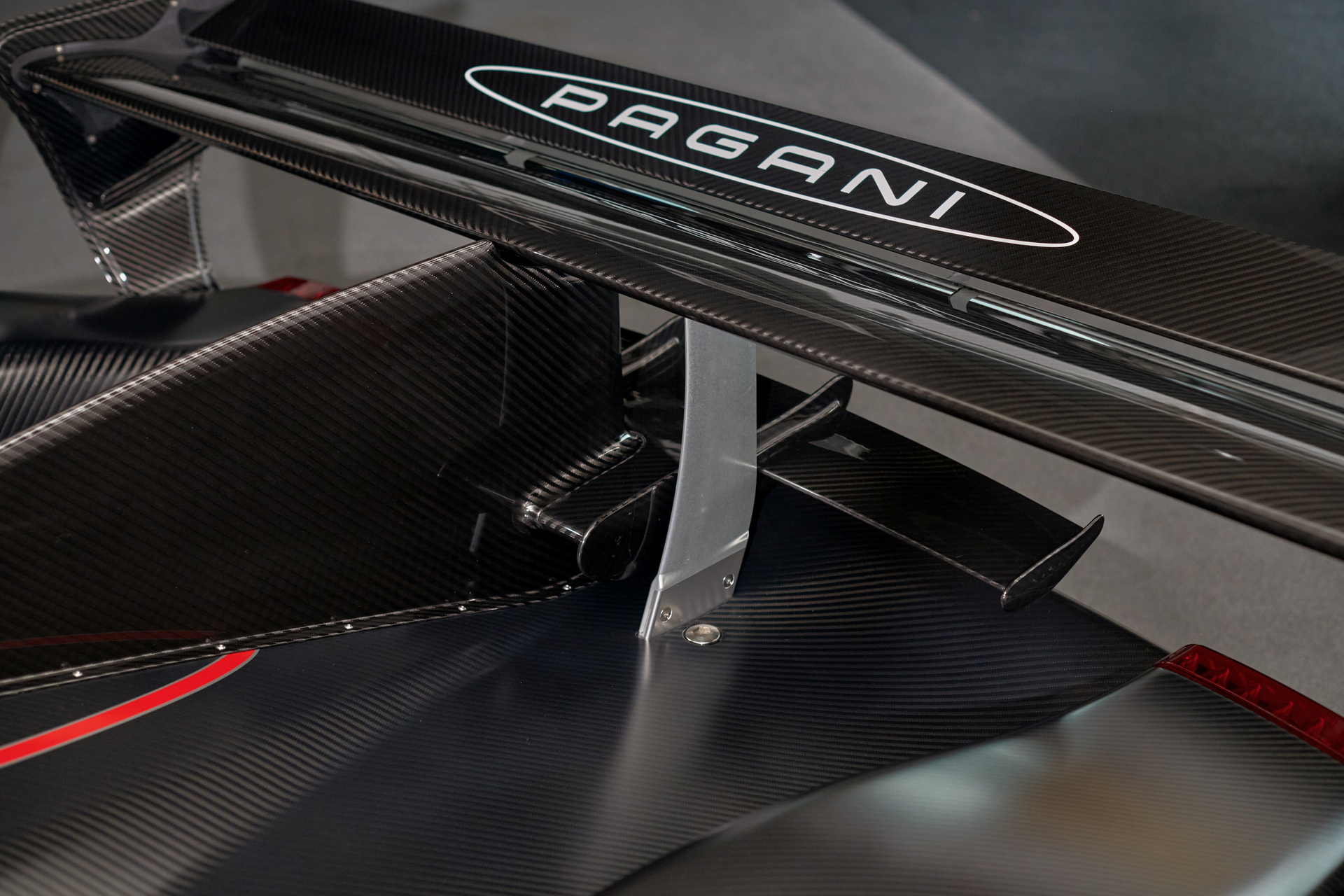 This 1 of 10 Pagani Zonda R Evolution Has 800 HP And Just 630 Miles On Its Odo