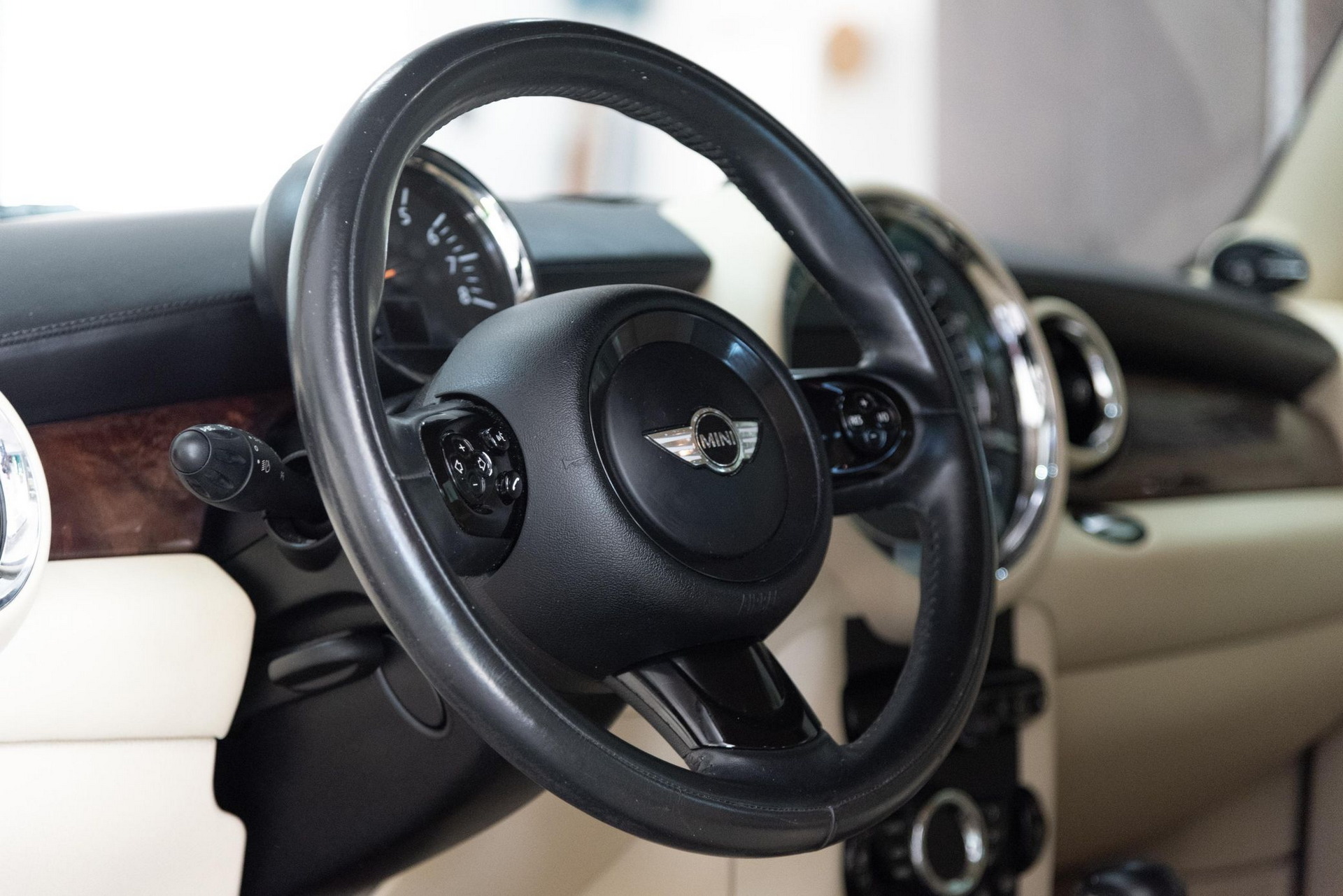 The 1 of 1000 “Inspired By Goodwood” Edition Is What Happens When Rolls-Royce Makes A MINI