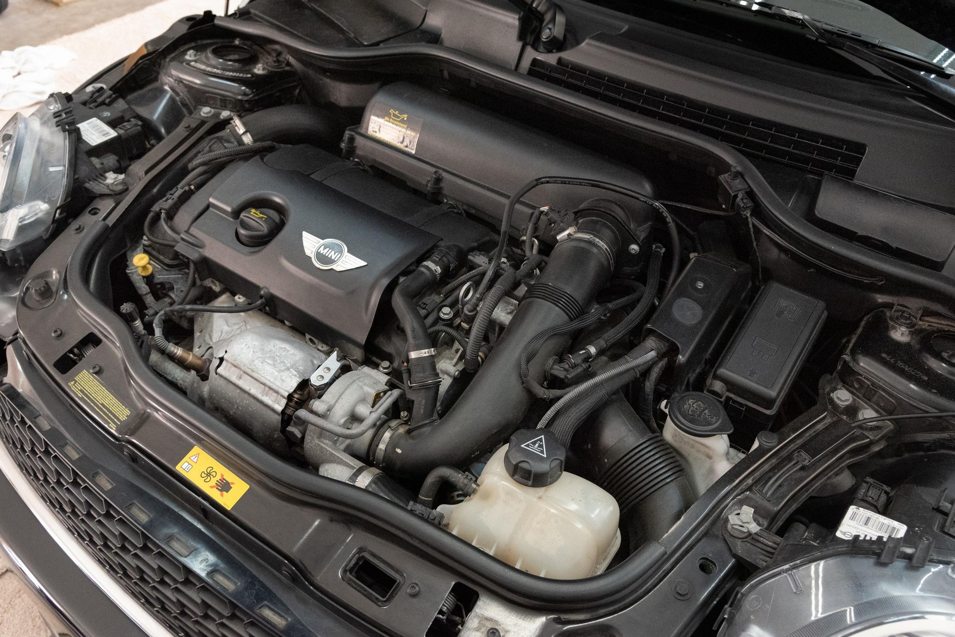 The 1 of 1000 “Inspired By Goodwood” Edition Is What Happens When Rolls-Royce Makes A MINI