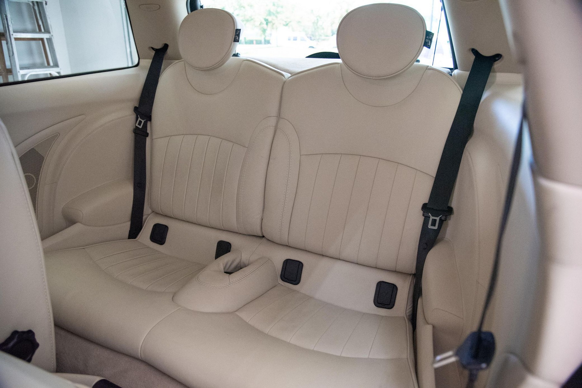 The 1 of 1000 “Inspired By Goodwood” Edition Is What Happens When Rolls-Royce Makes A MINI