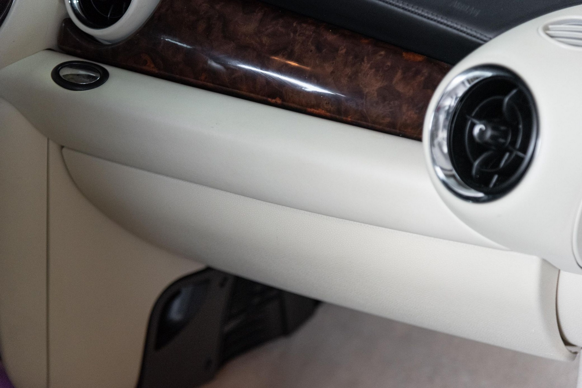 The 1 of 1000 “Inspired By Goodwood” Edition Is What Happens When Rolls-Royce Makes A MINI