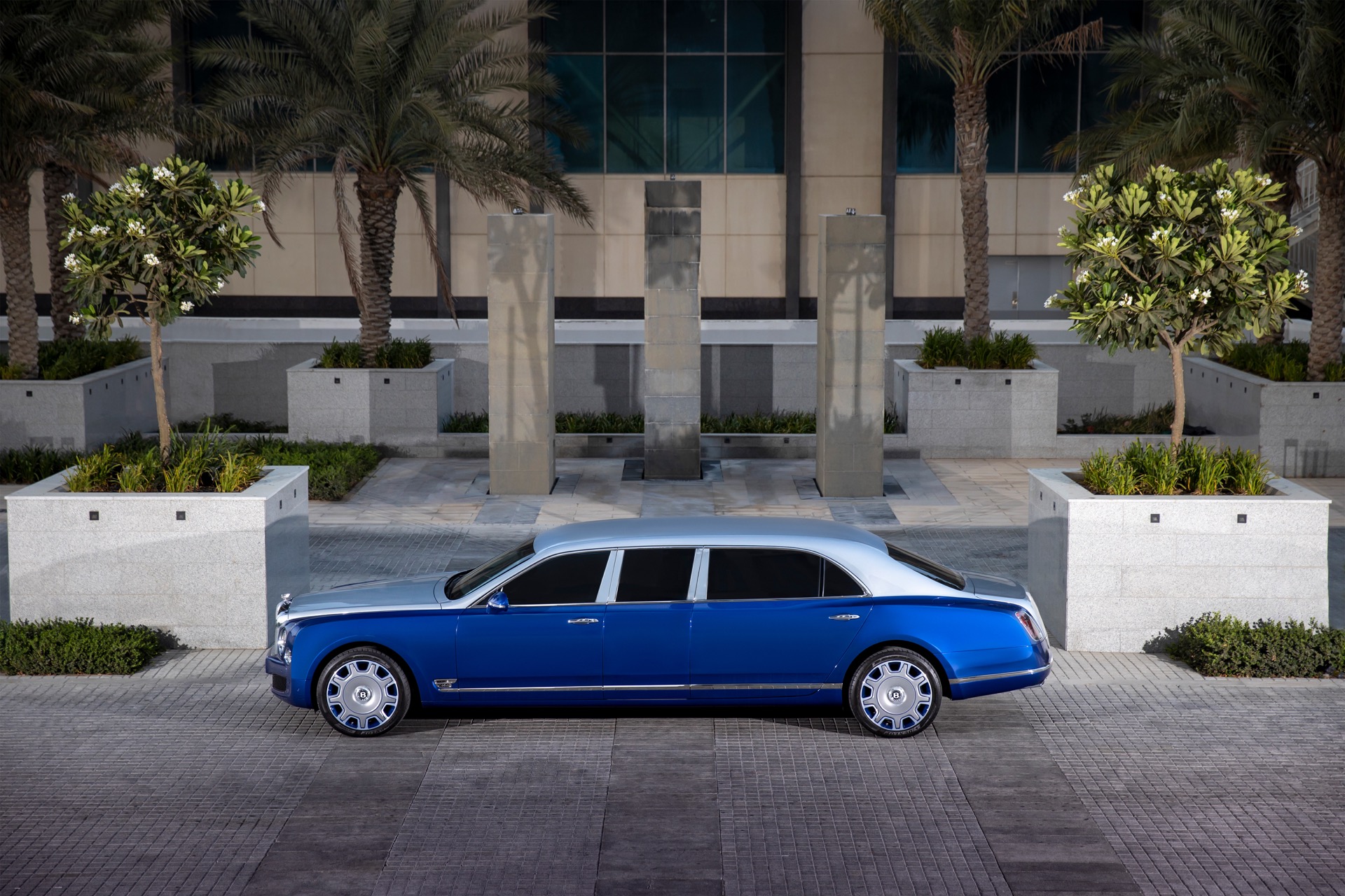 After Sitting In Its UAE Dealership For 6 Years, Bentley Is Offering These Hand-Built Mulliner Limos To The World