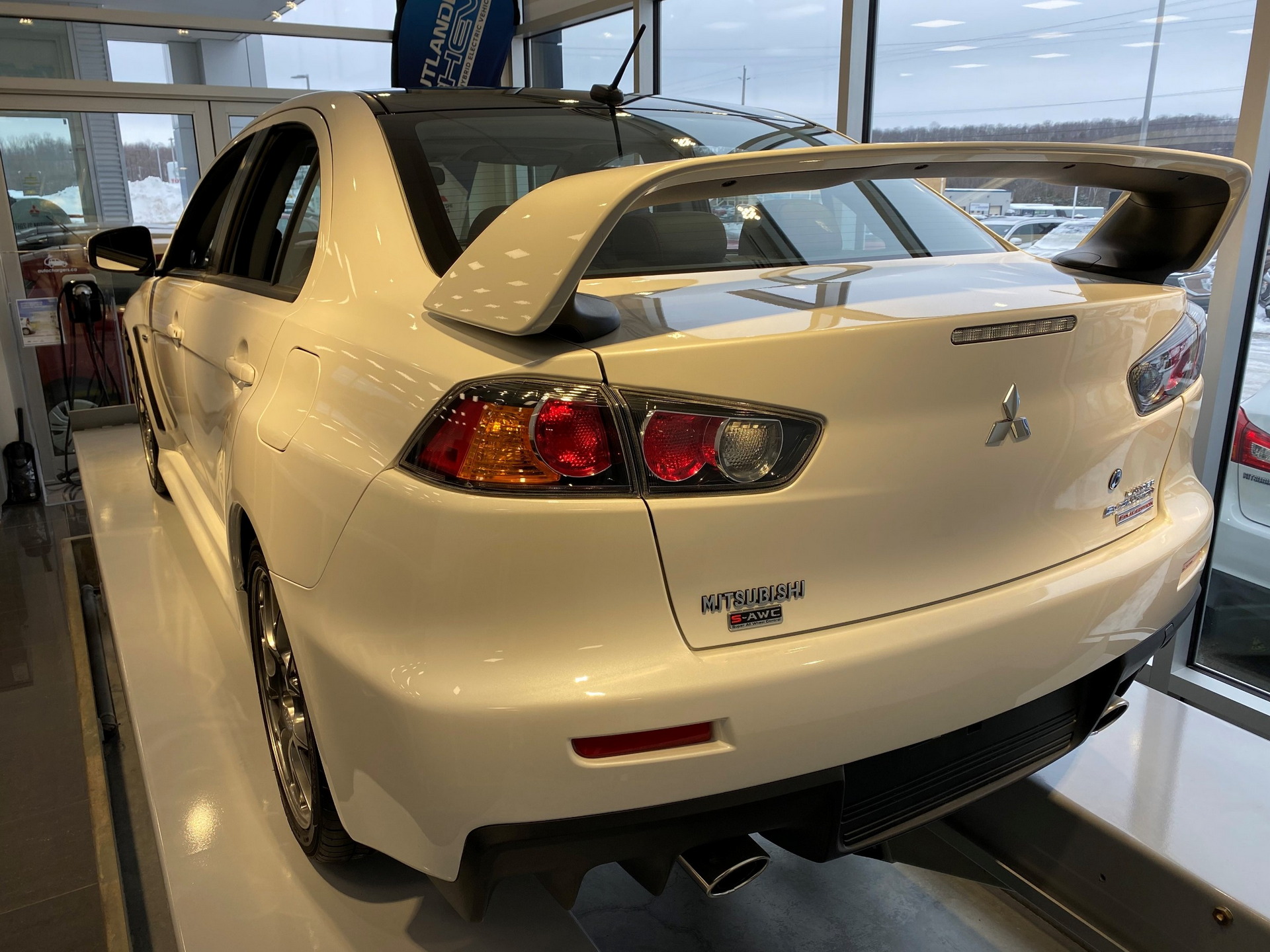 A Mitsubishi Dealer Is Asking $148,000 CAD For Canada’s Very Last And Still New 2015 Lancer EVO Final Edition