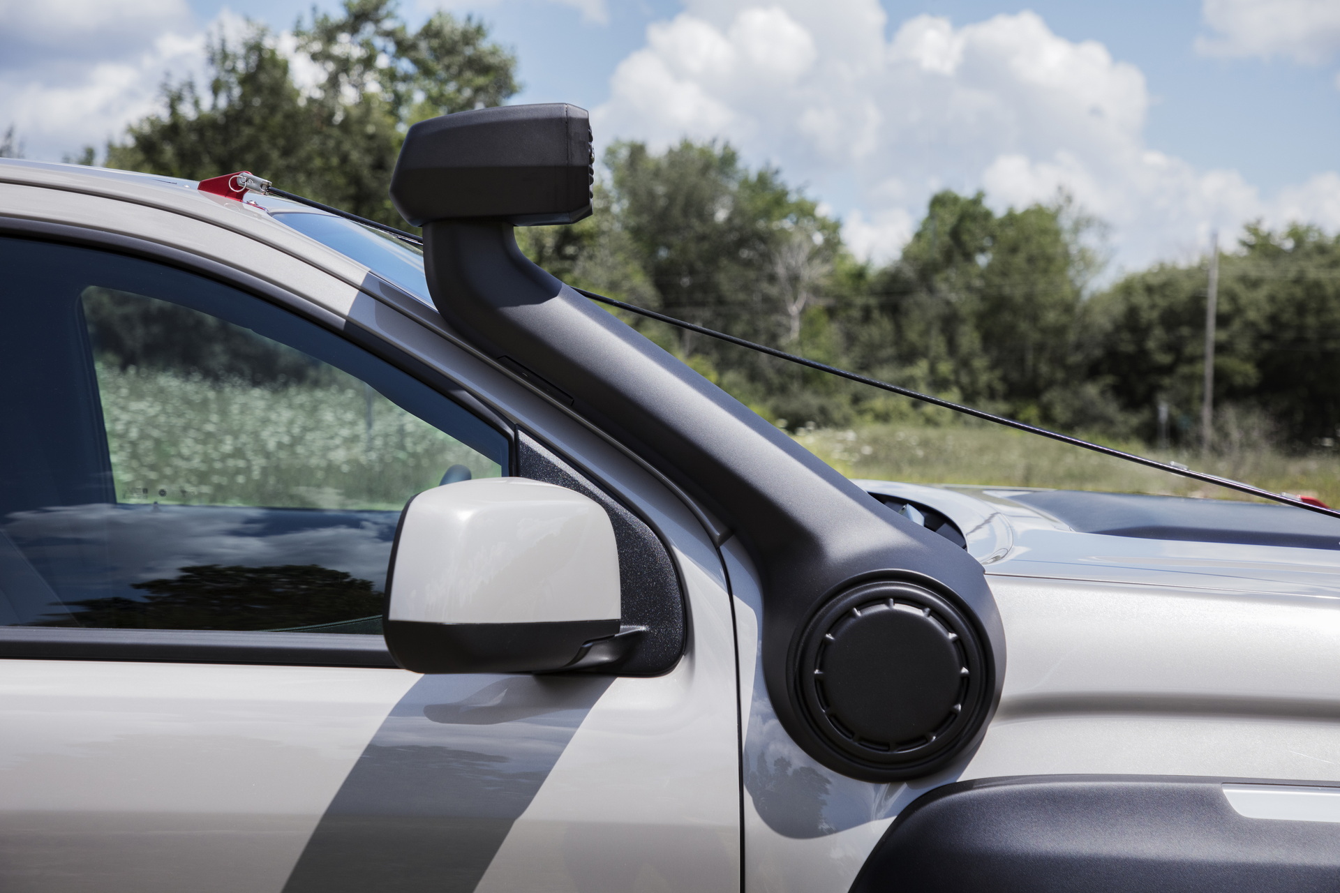 The GMC Canyon AT4 OVRLANDX Off-Road Concept Shows How Extreme The Pickup Can Go