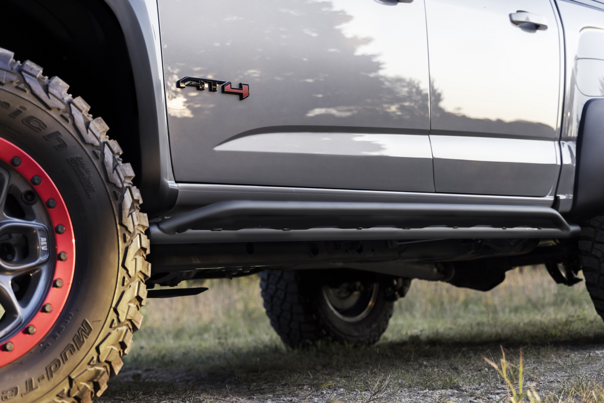 The GMC Canyon AT4 OVRLANDX Off-Road Concept Shows How Extreme The Pickup Can Go