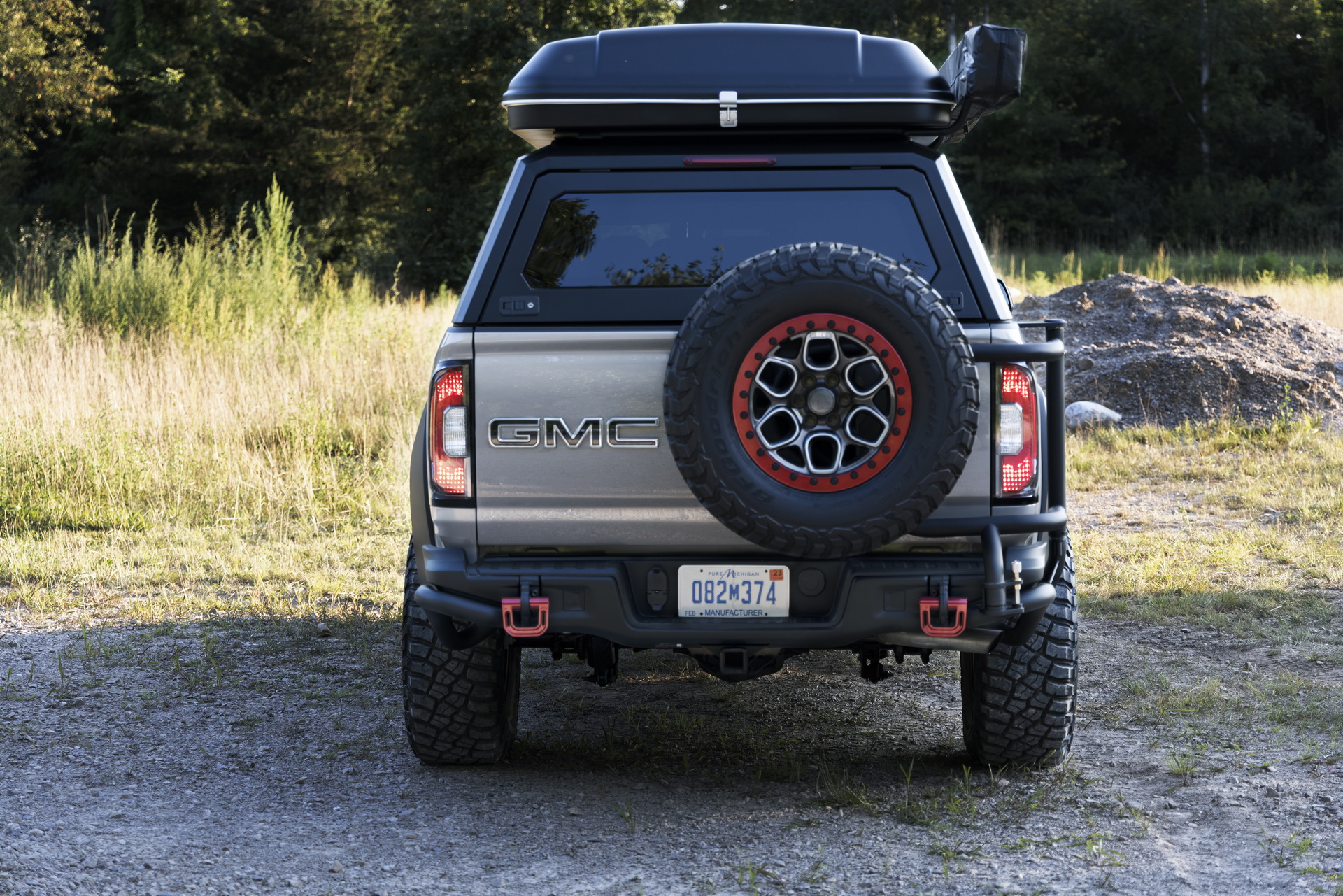 The GMC Canyon AT4 OVRLANDX Off-Road Concept Shows How Extreme The Pickup Can Go